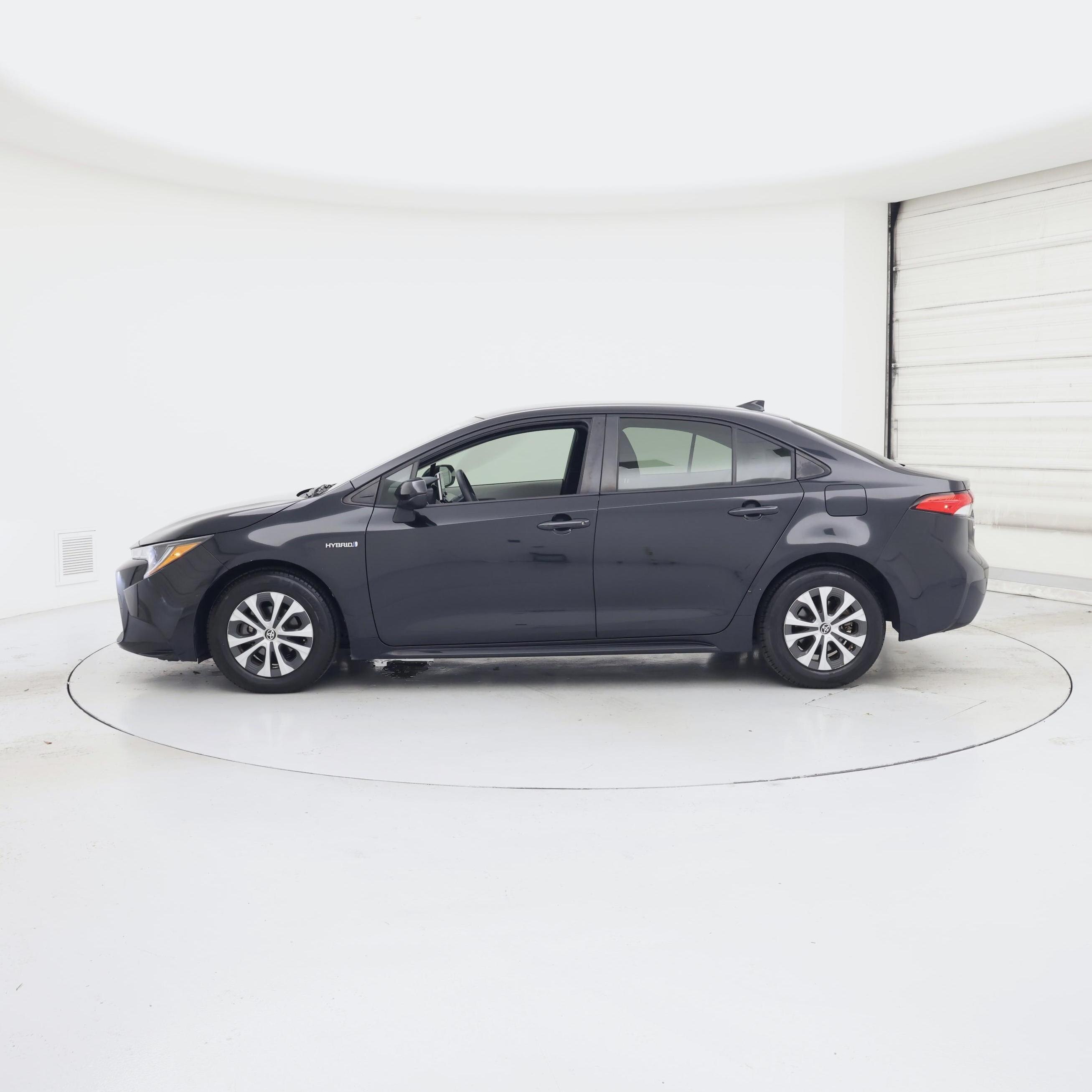 Thumbnail: 2021 Toyota Corolla - 3