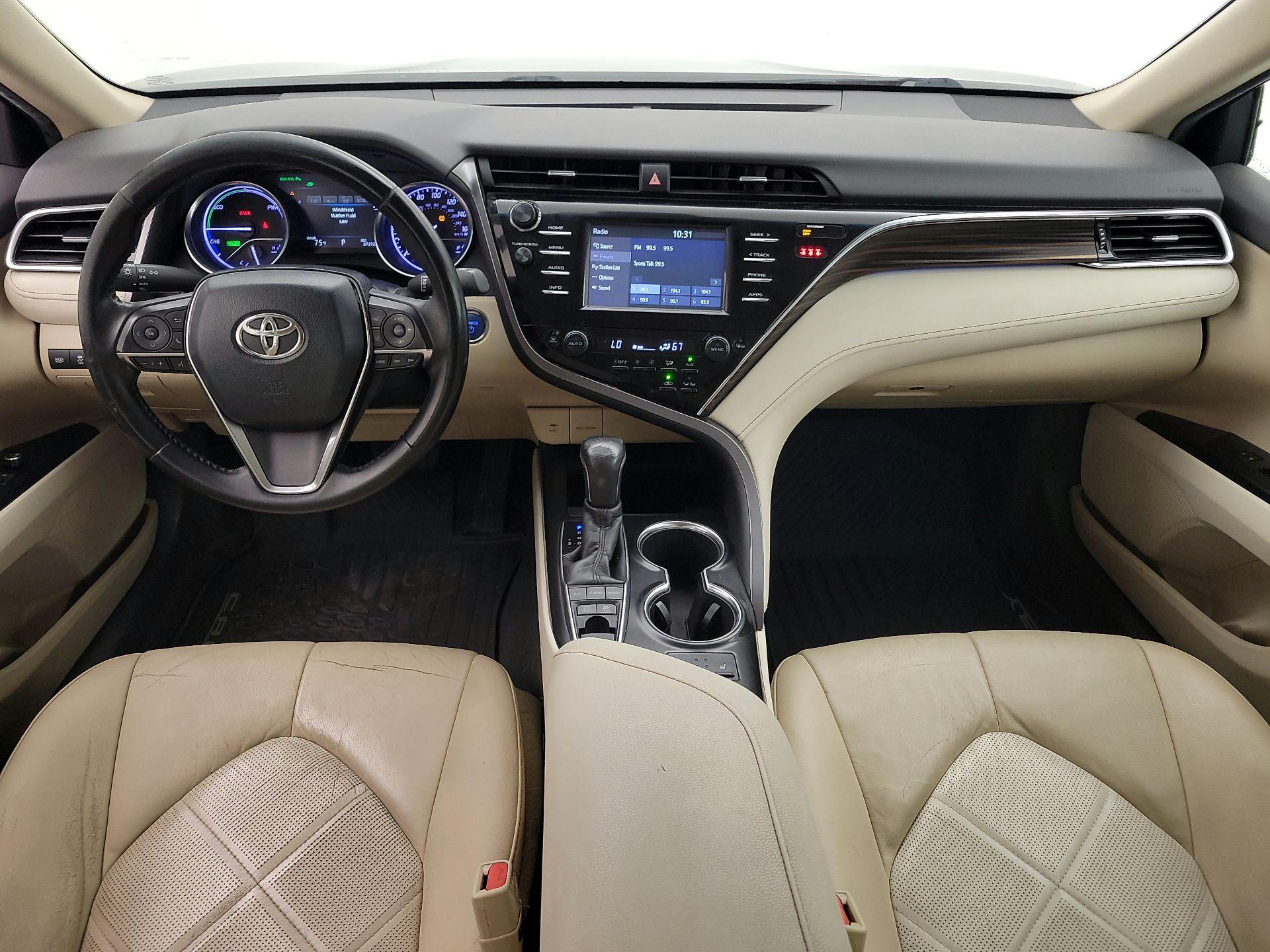 Thumbnail: 2018 Toyota Camry - 9