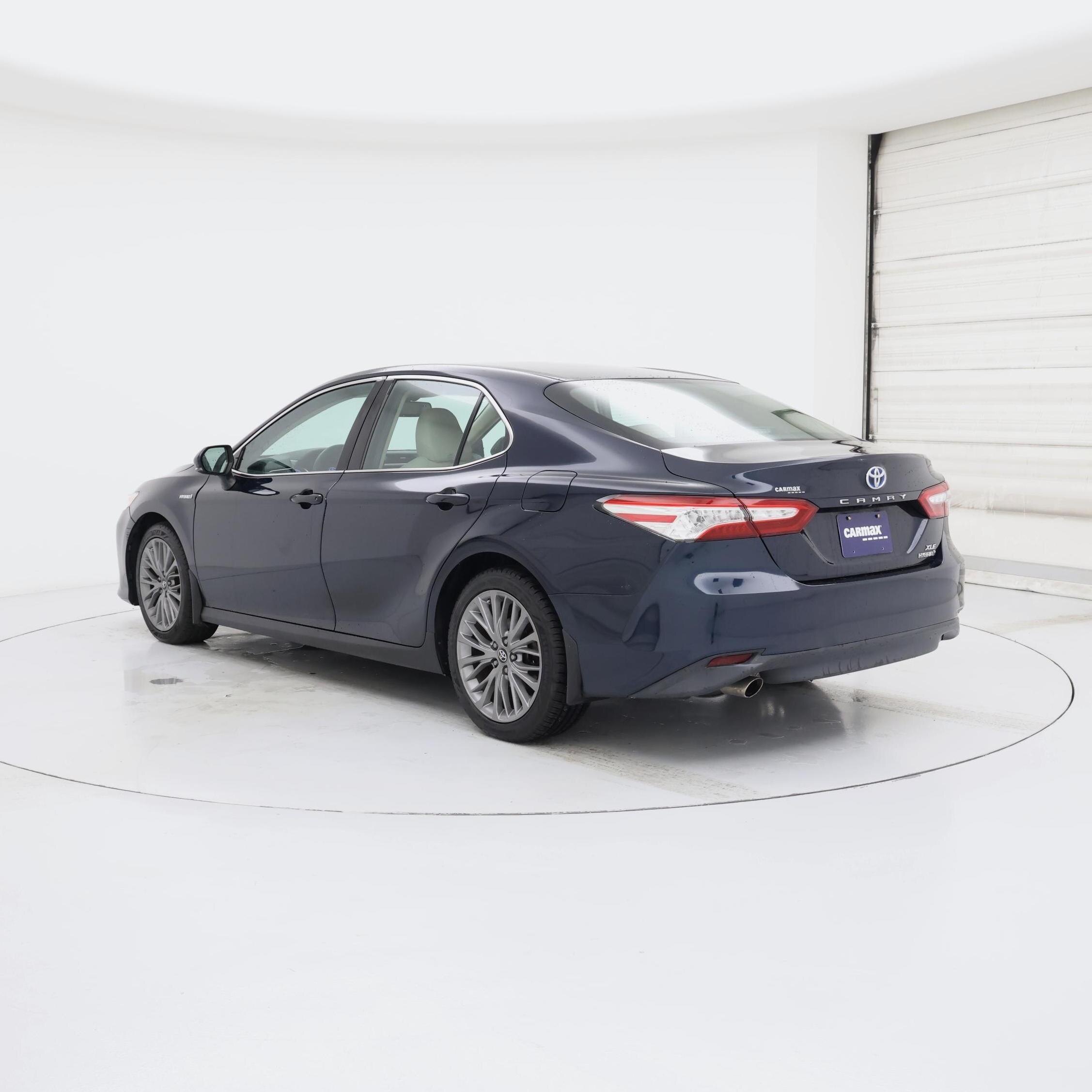 Thumbnail: 2018 Toyota Camry - 2