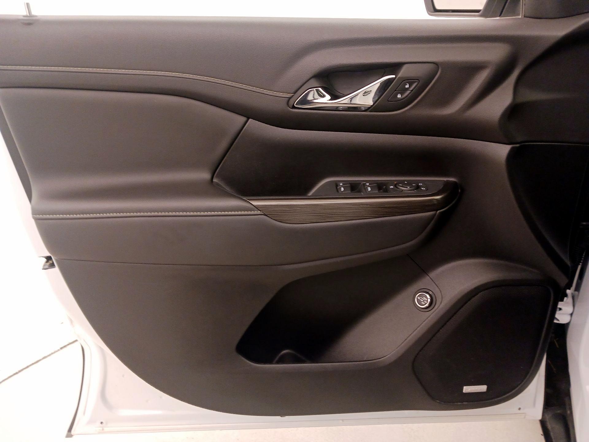 Thumbnail: 2023 GMC Acadia - 12
