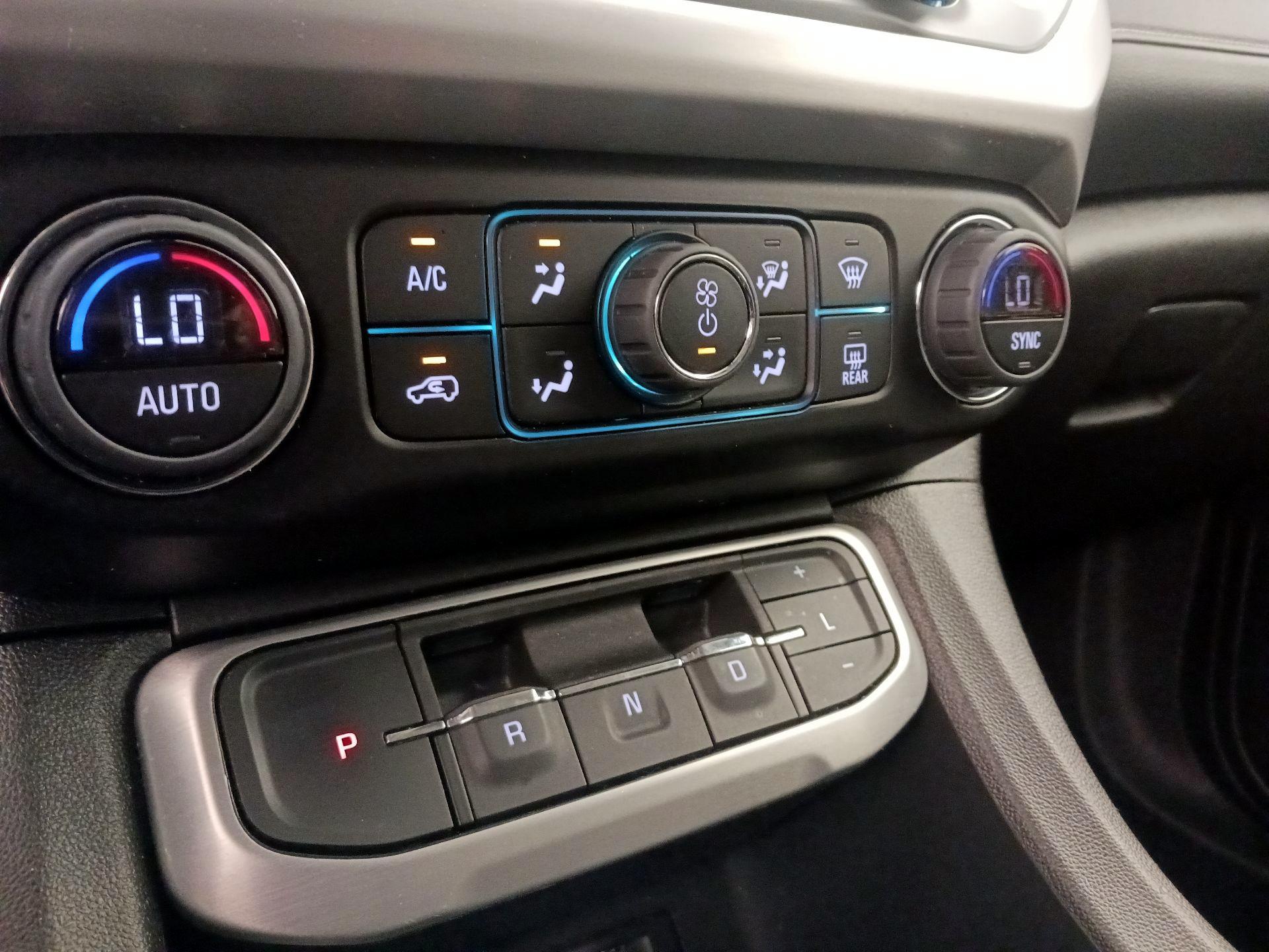 Thumbnail: 2023 GMC Acadia - 16