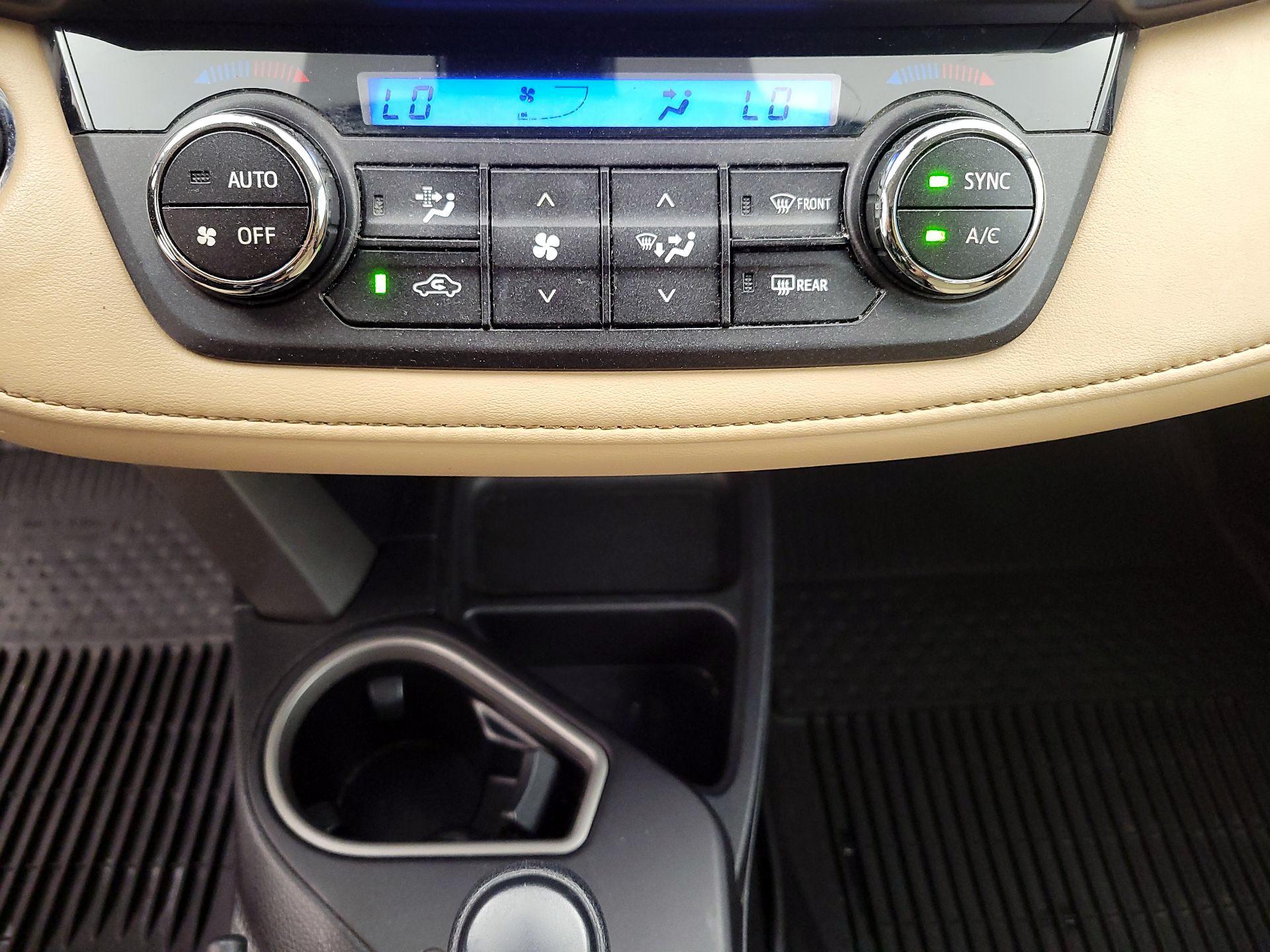 Thumbnail: 2018 Toyota RAV4 - 16