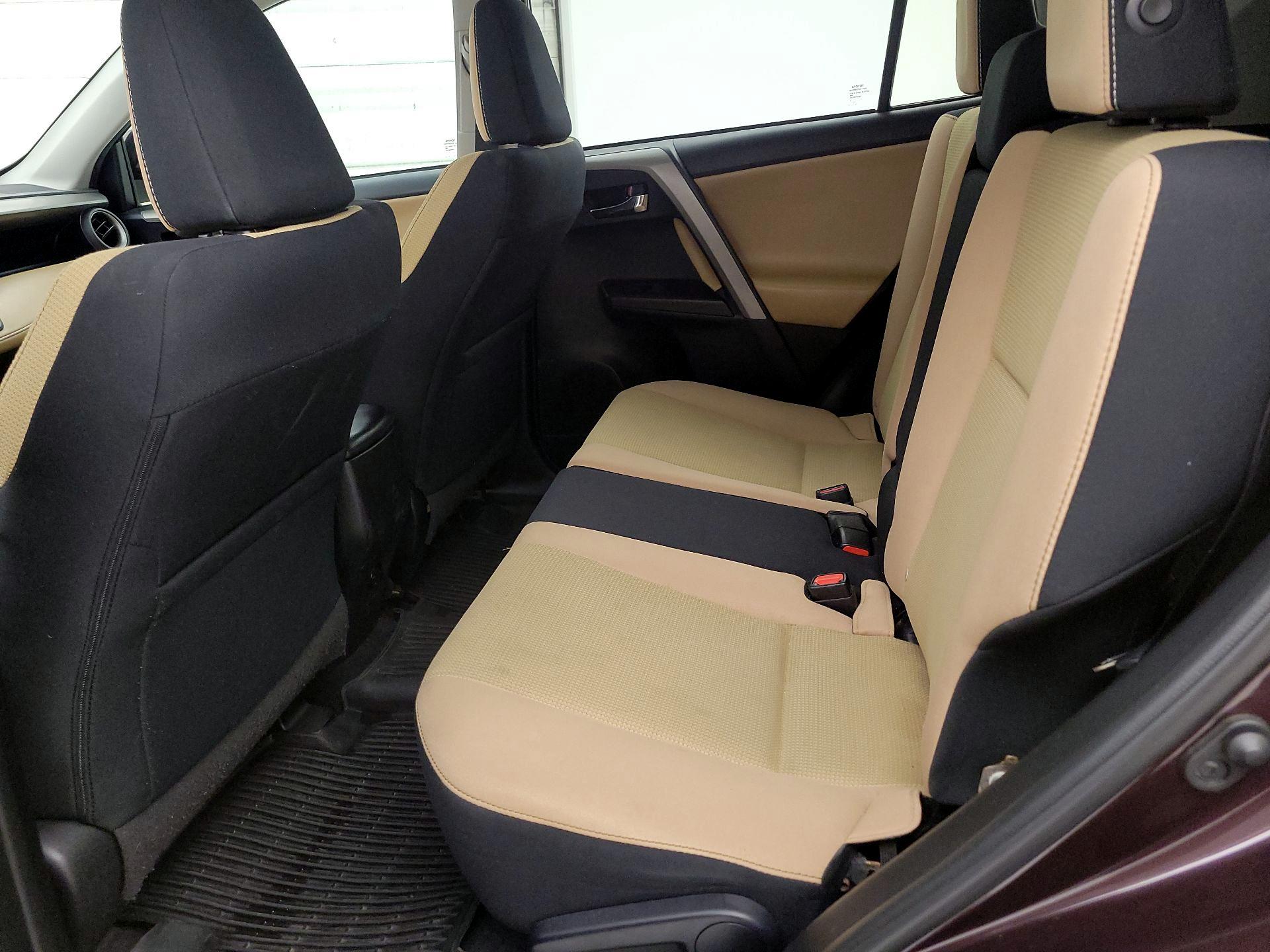 Thumbnail: 2018 Toyota RAV4 - 19