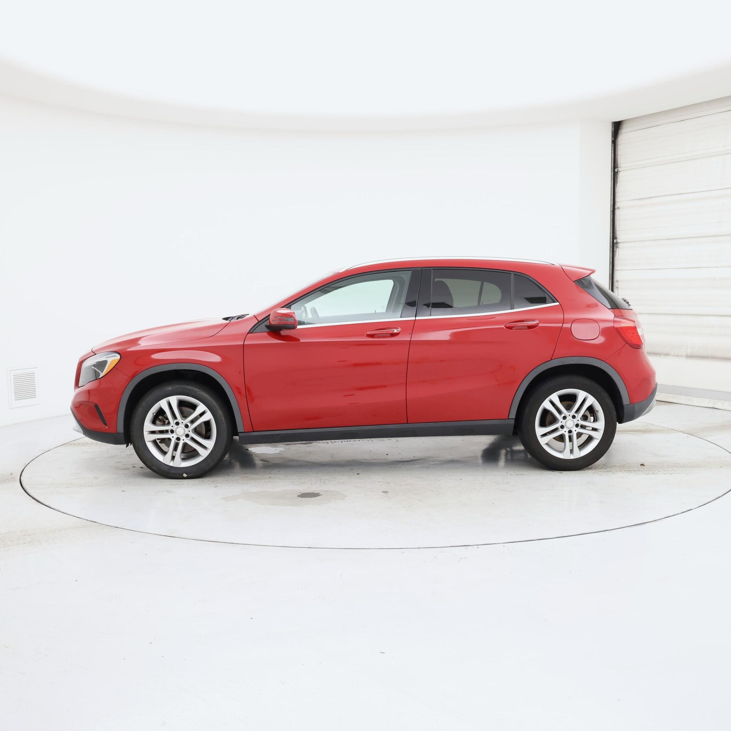 Thumbnail: 2015 Mercedes-Benz GLA - 3