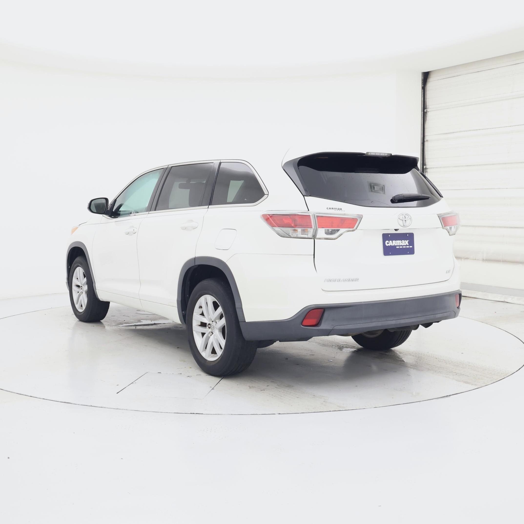 Thumbnail: 2015 Toyota Highlander - 2