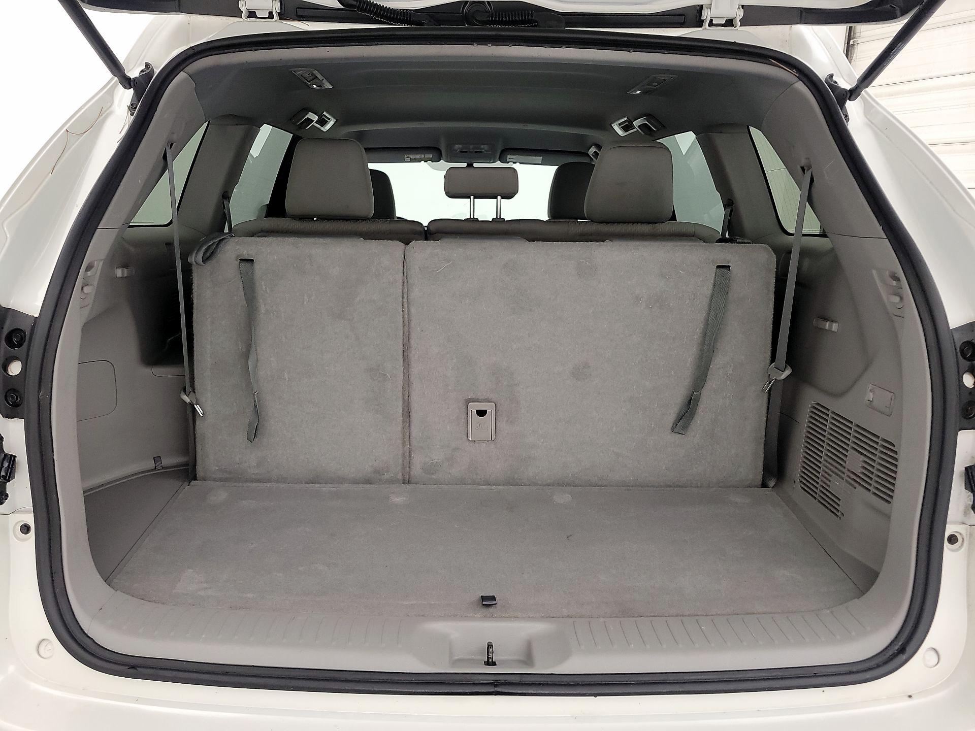 Thumbnail: 2015 Toyota Highlander - 20