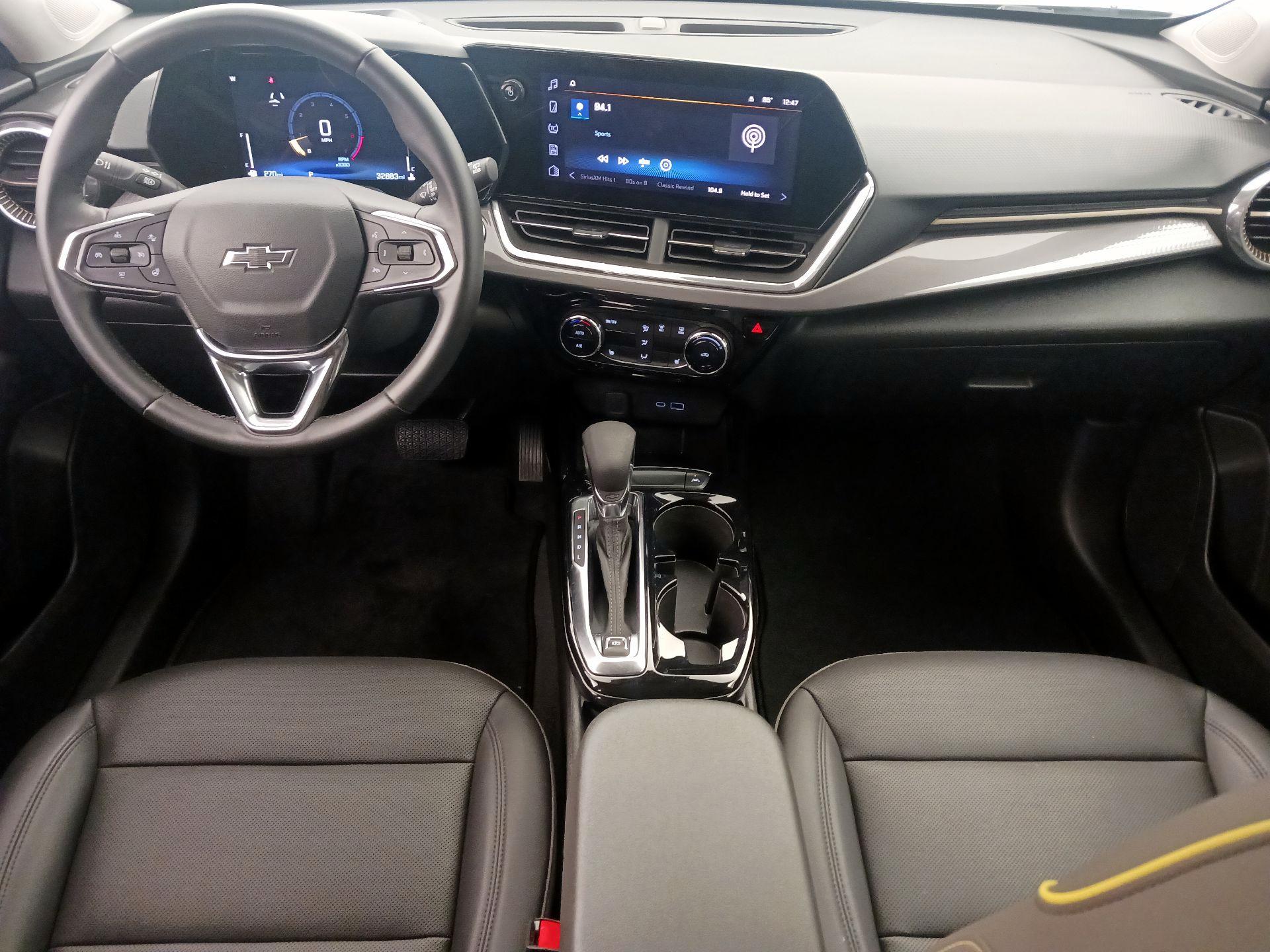 Thumbnail: 2025 Chevrolet Trax - 9