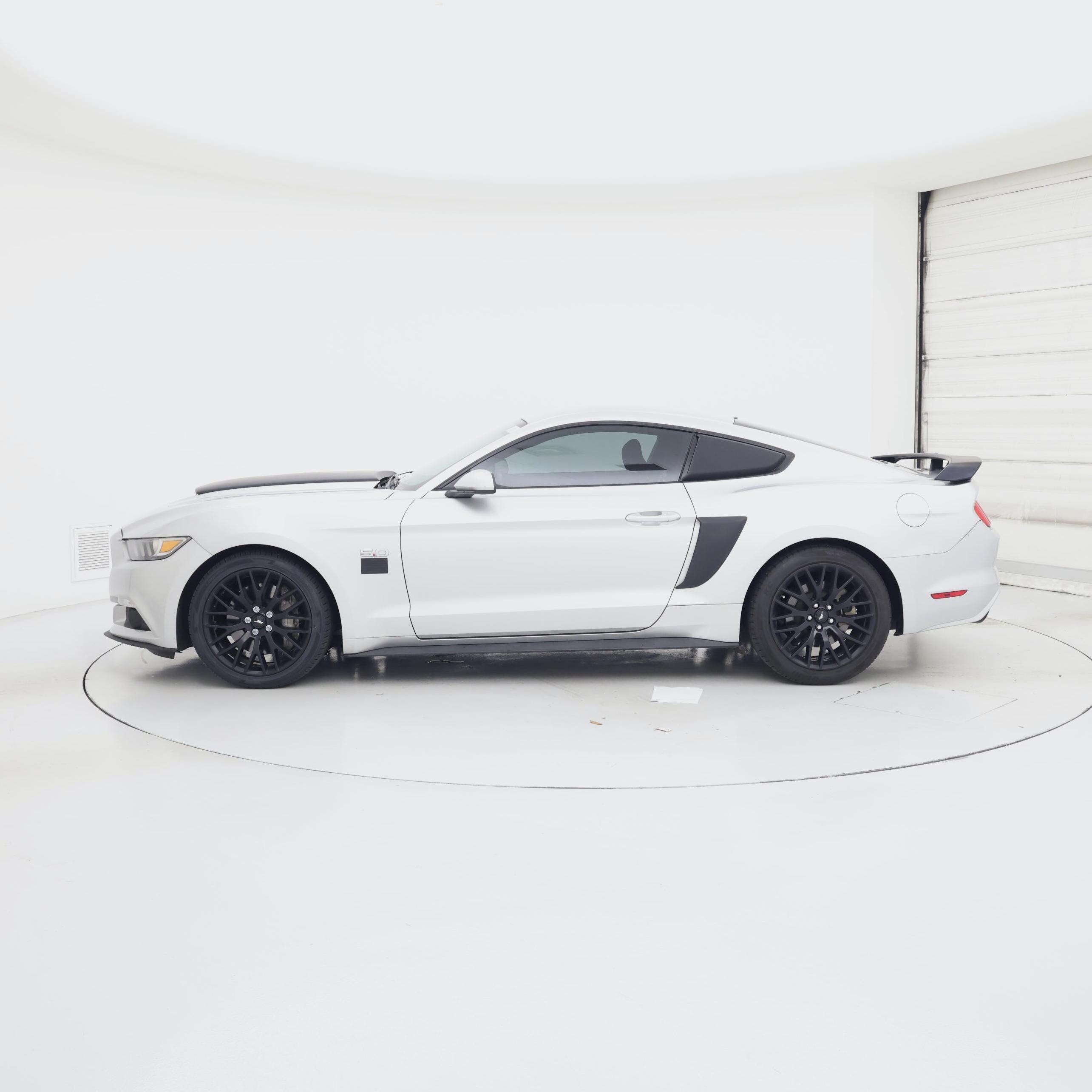 Thumbnail: 2016 Ford Mustang - 3