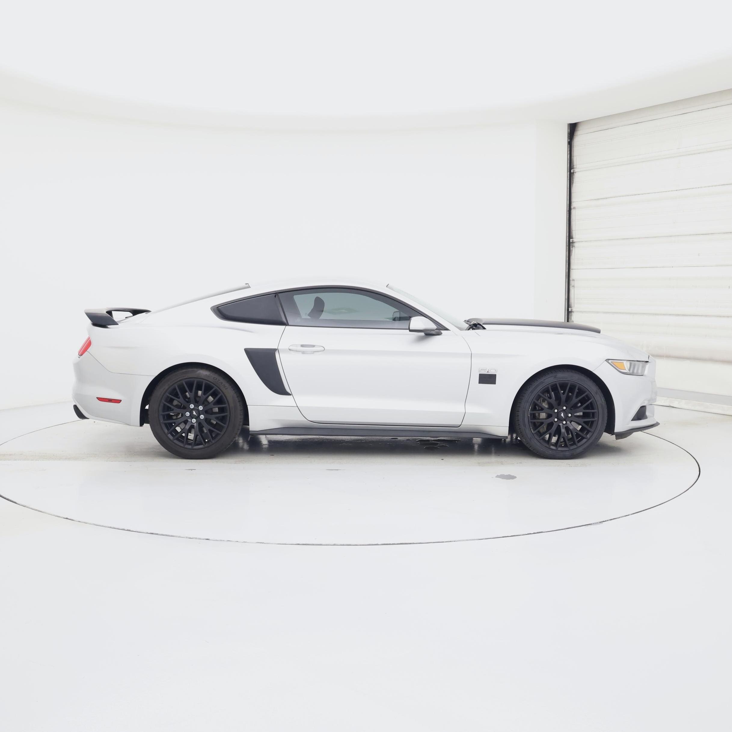 Thumbnail: 2016 Ford Mustang - 7