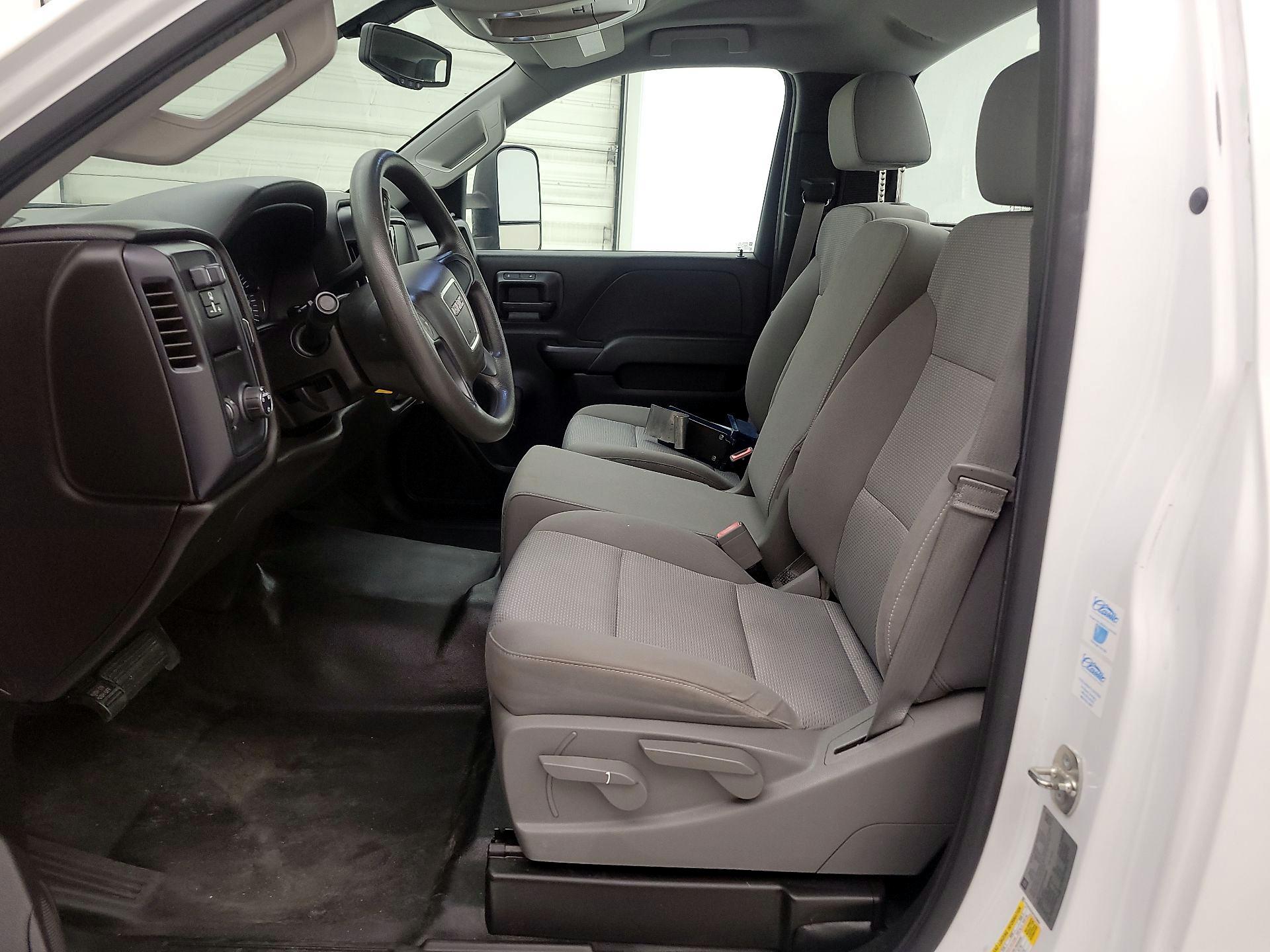 Thumbnail: 2015 GMC Sierra 2500 - 11