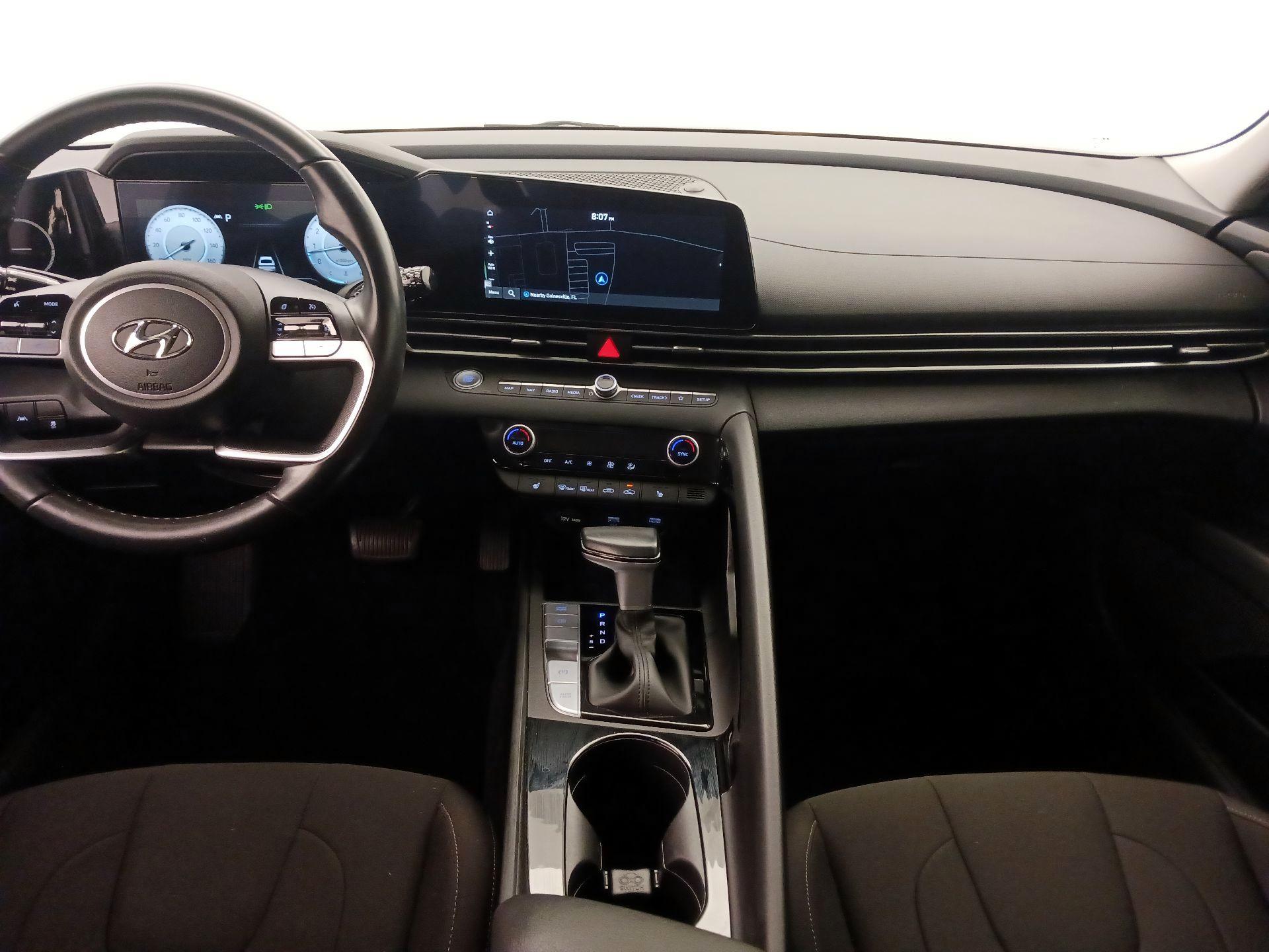 Thumbnail: 2023 Hyundai Elantra - 9