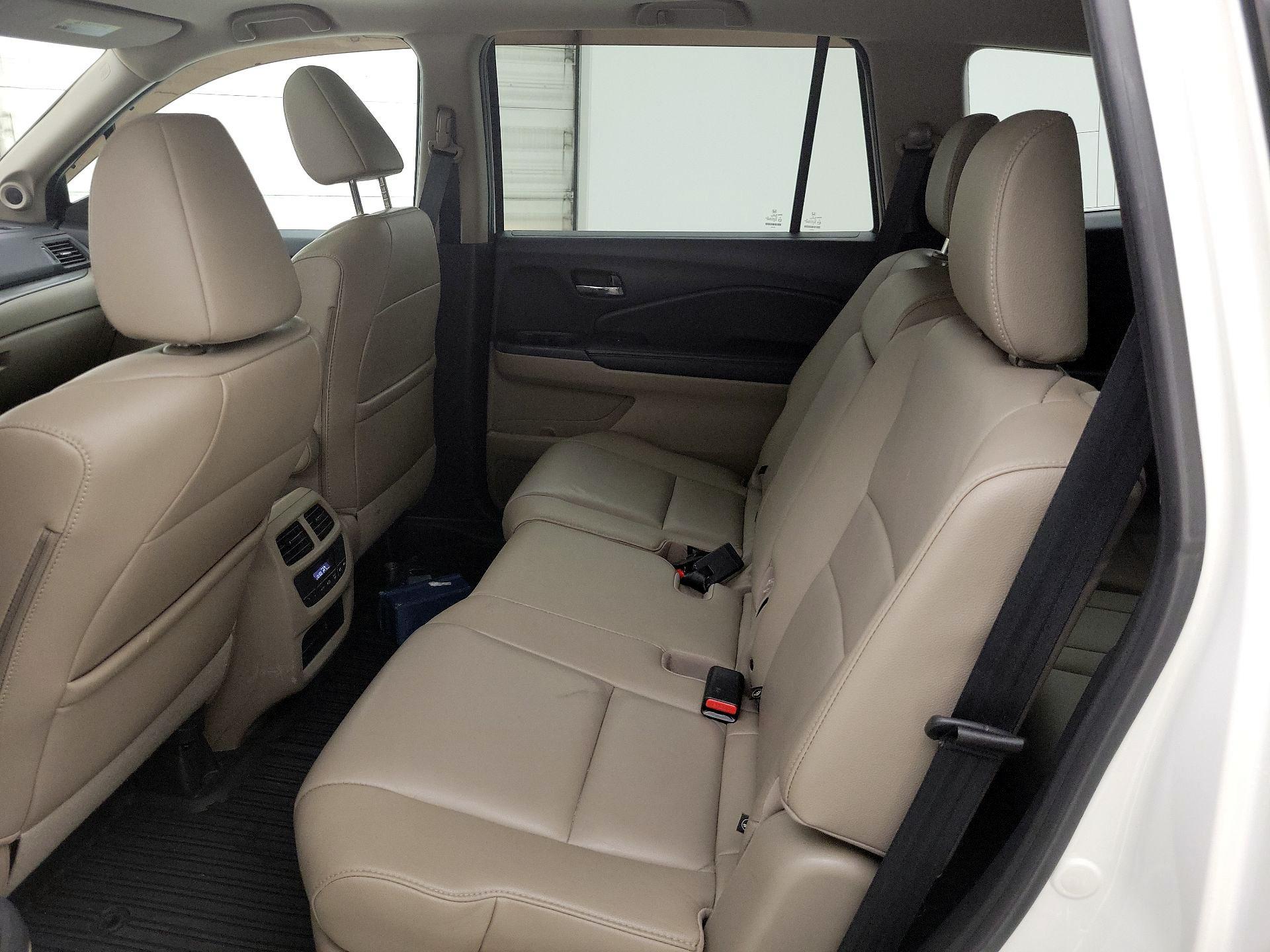 Thumbnail: 2016 Honda Pilot - 20