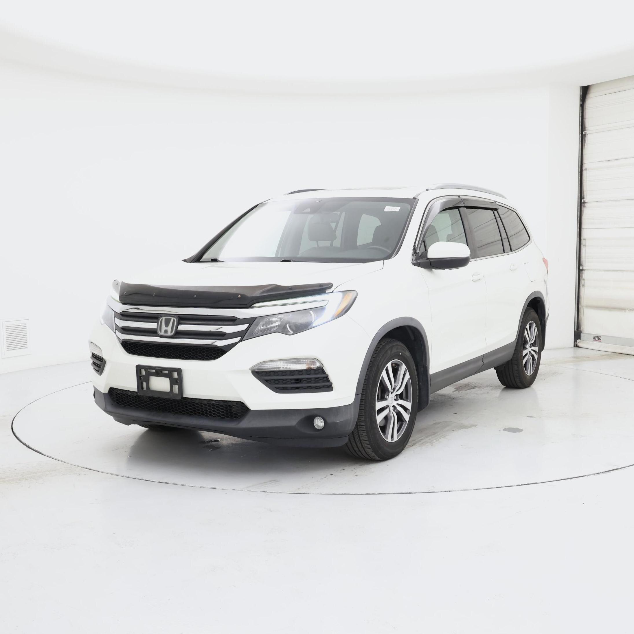 Thumbnail: 2016 Honda Pilot - 4