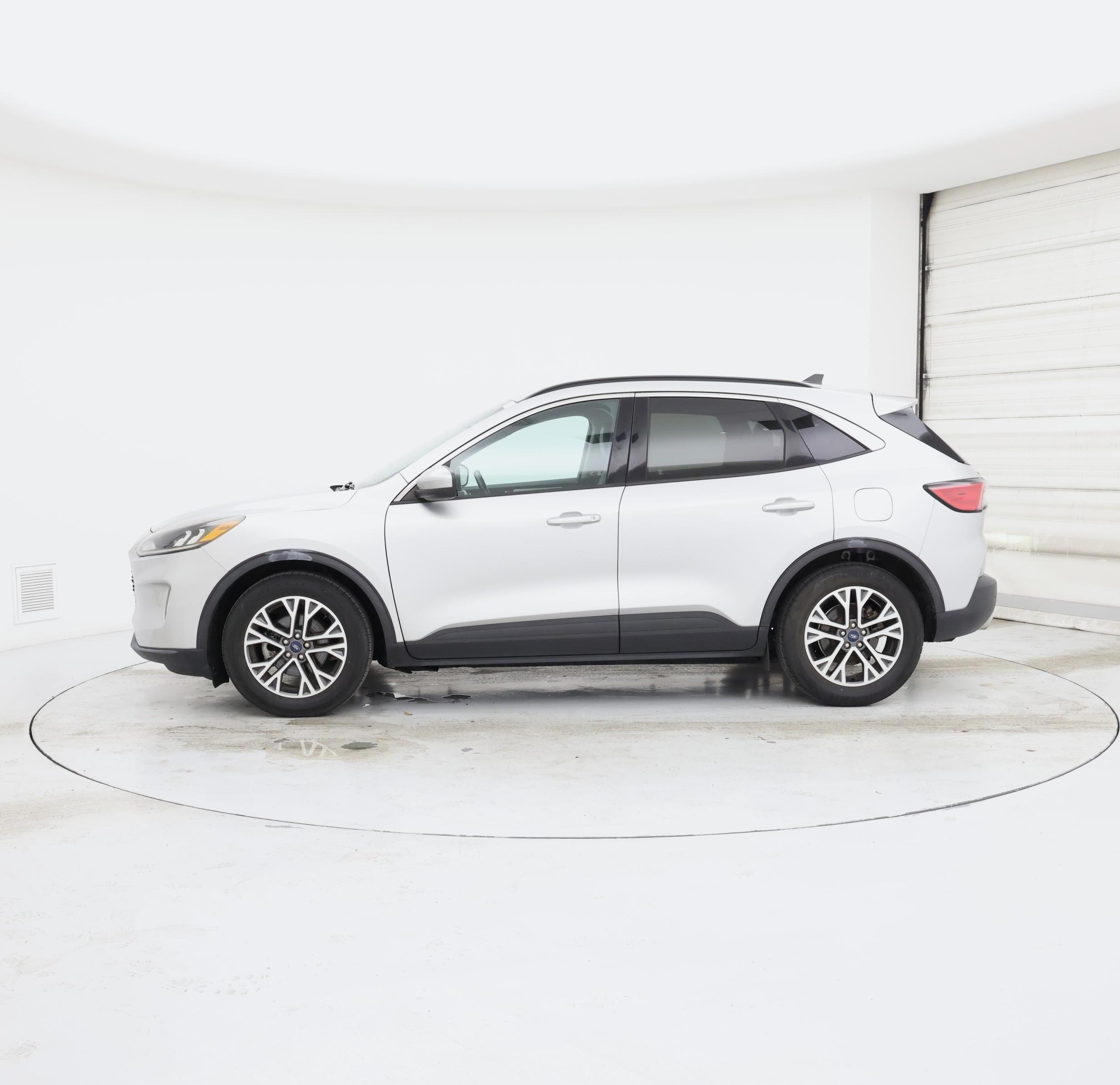 Thumbnail: 2020 Ford Escape - 3
