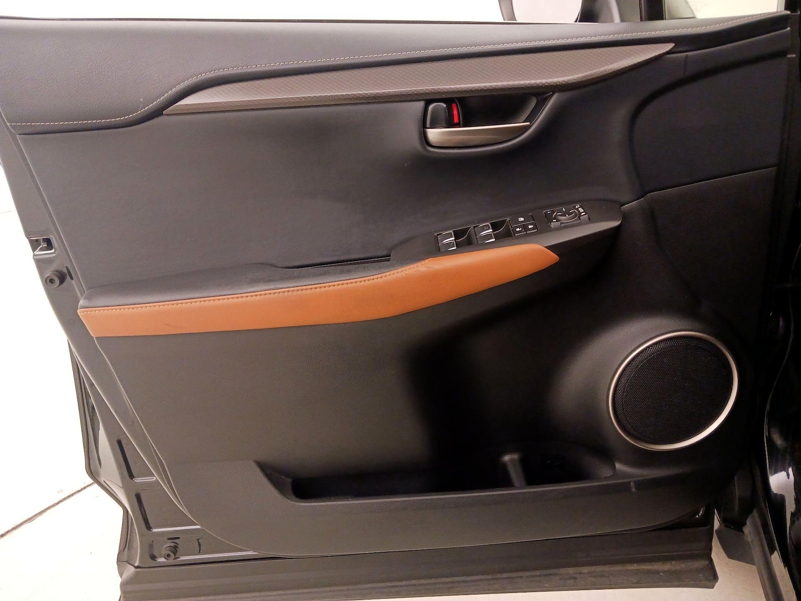 2020 Lexus NX 300 - Photo 13