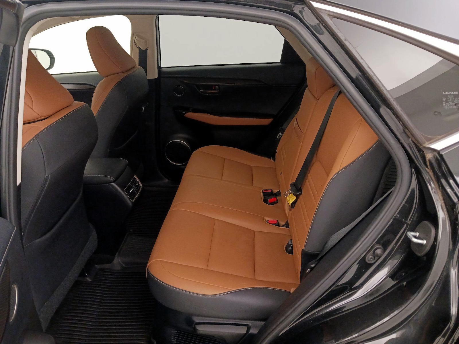 2020 Lexus NX 300 - Photo 20