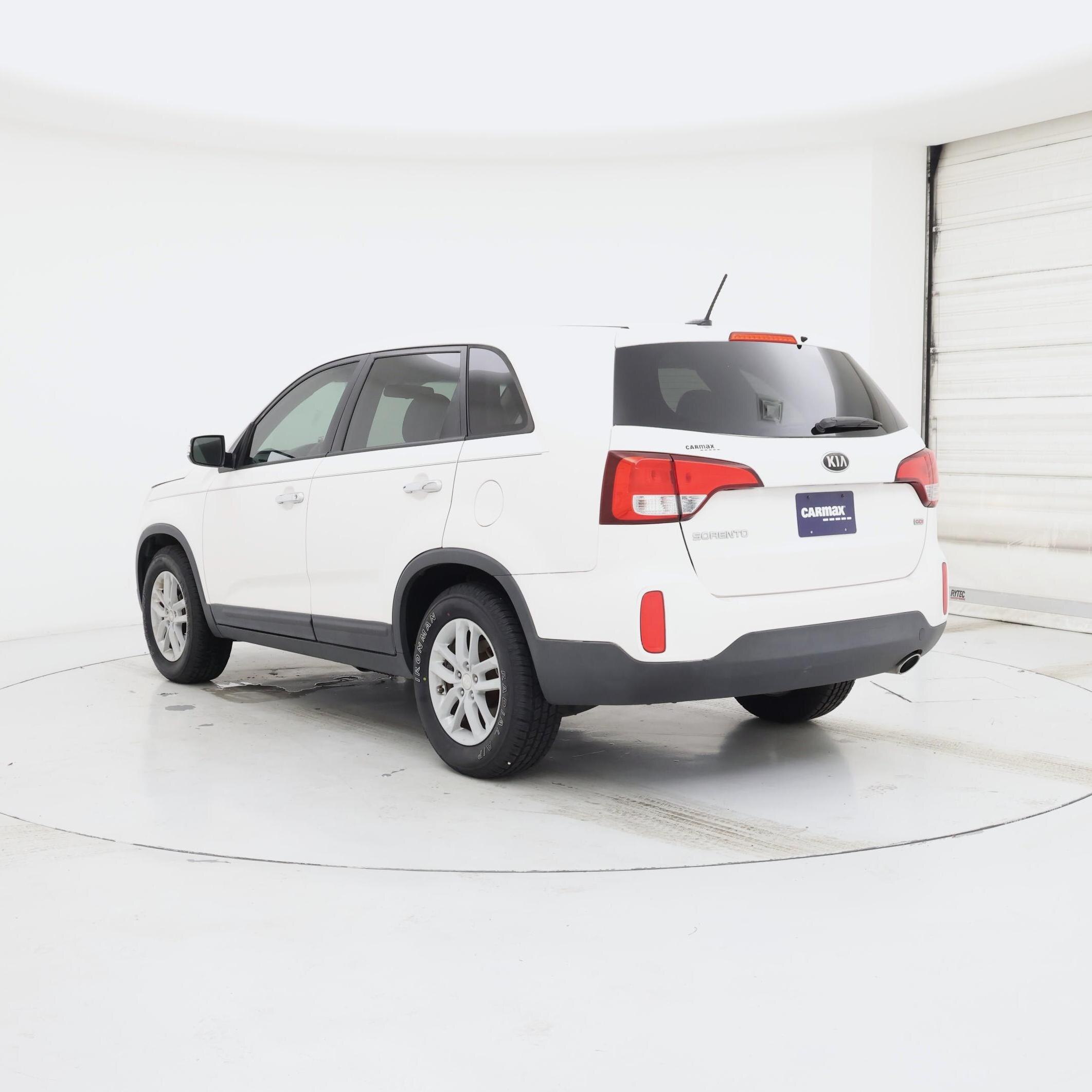 Thumbnail: 2015 Kia Sorento - 2