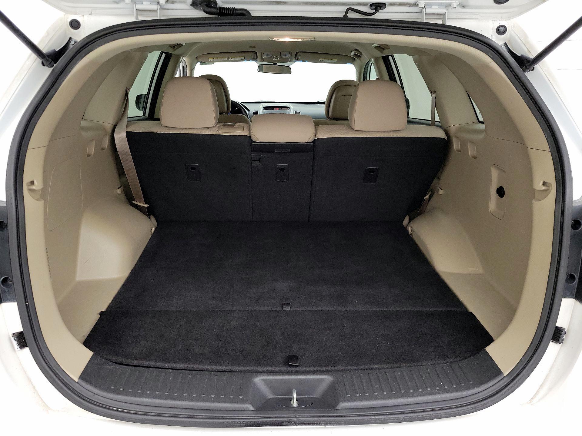 Thumbnail: 2015 Kia Sorento - 19