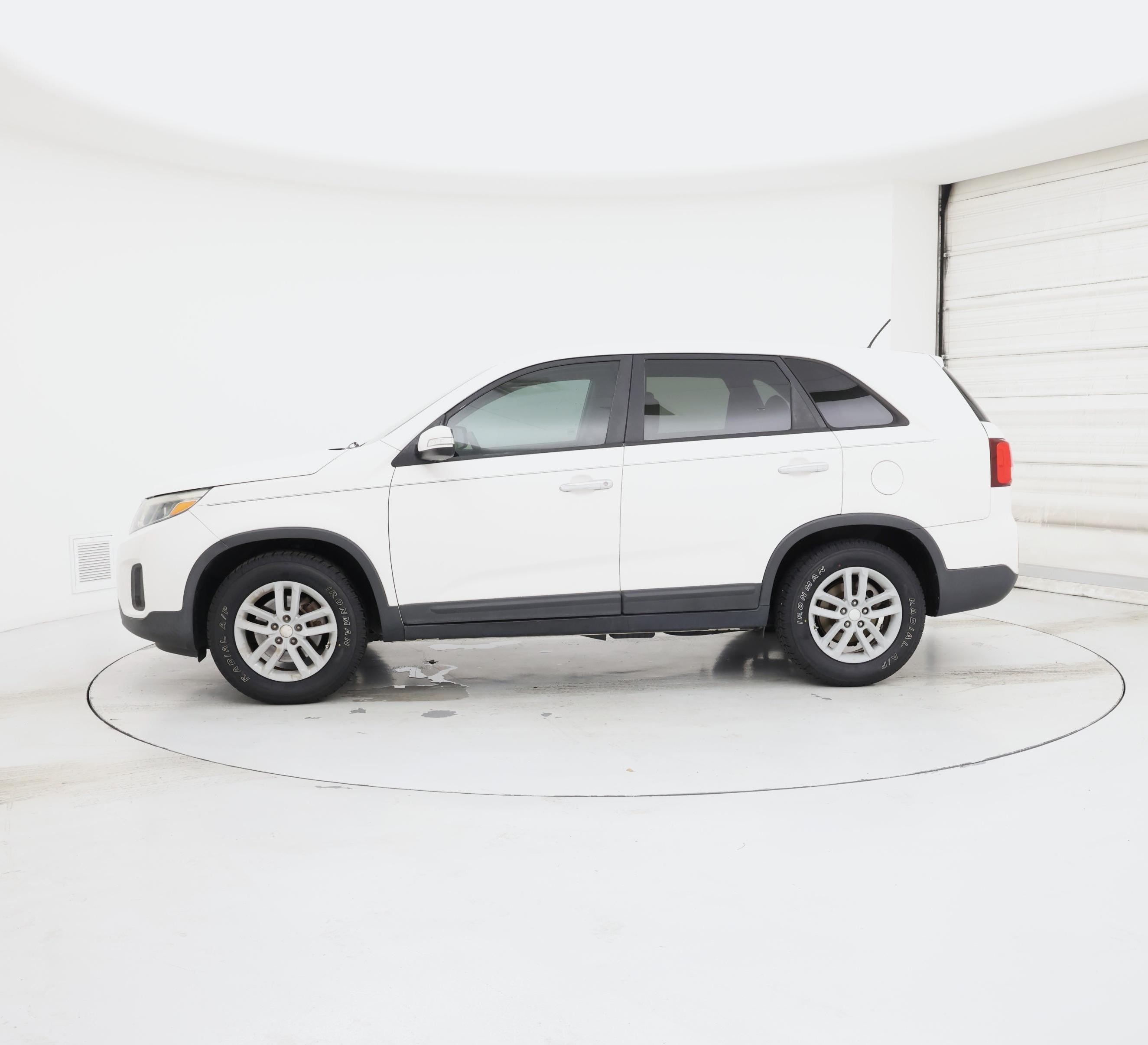 Thumbnail: 2015 Kia Sorento - 3
