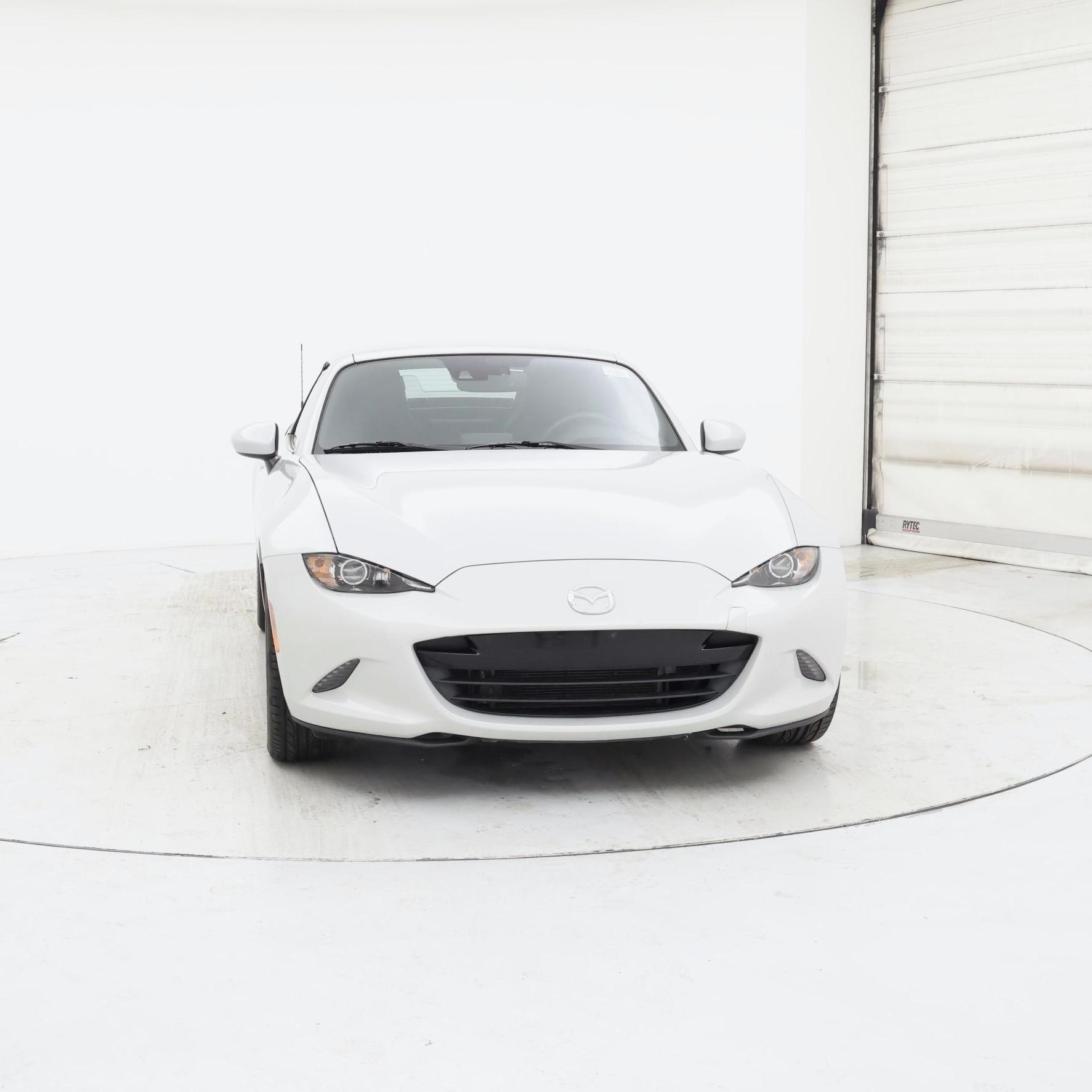 Thumbnail: 2017 Mazda MX-5 Miata - 5