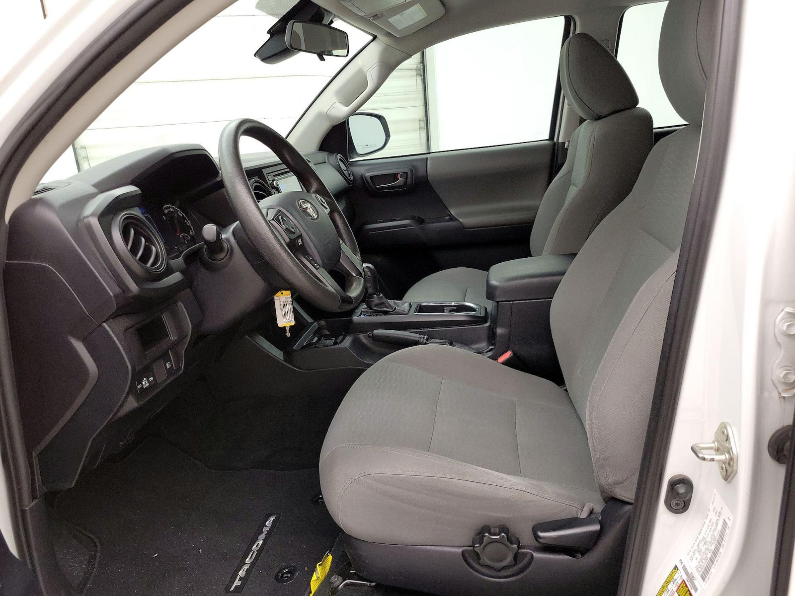 2018 Toyota Tacoma SR - Photo 12