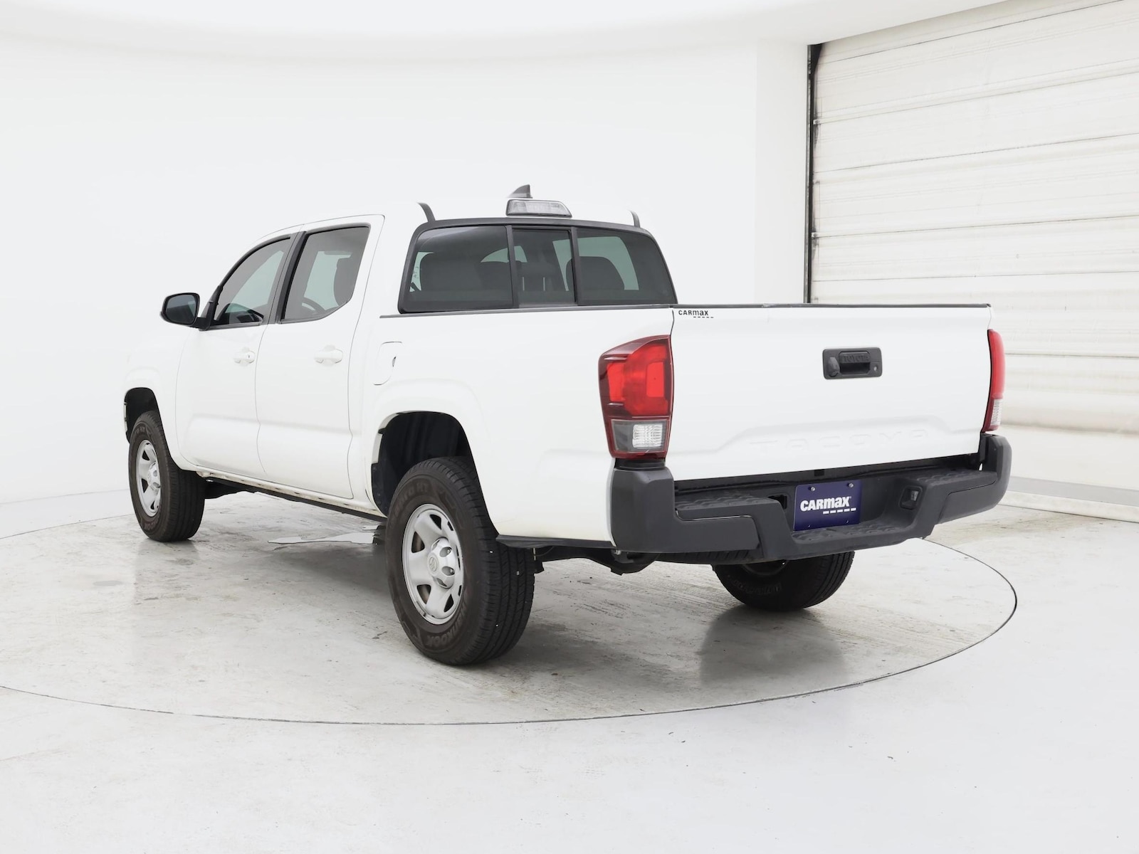 2018 Toyota Tacoma SR - Photo 3