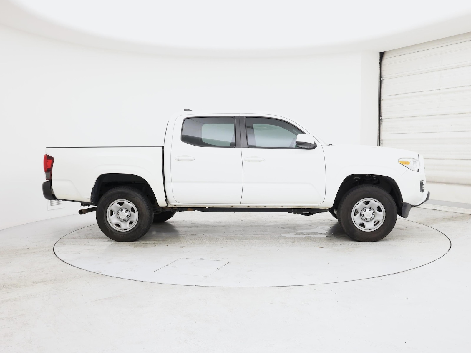 2018 Toyota Tacoma SR - Photo 8
