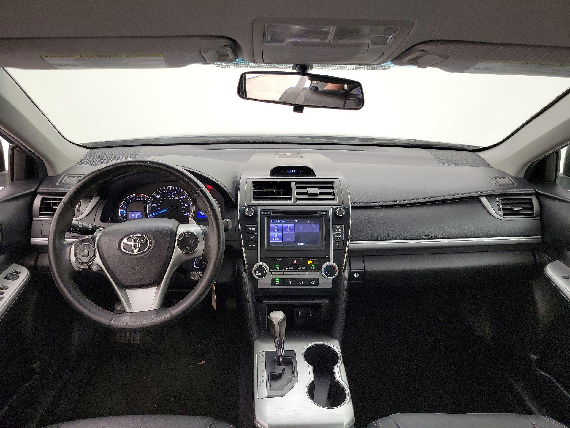 Thumbnail: 2014 Toyota Camry - 9