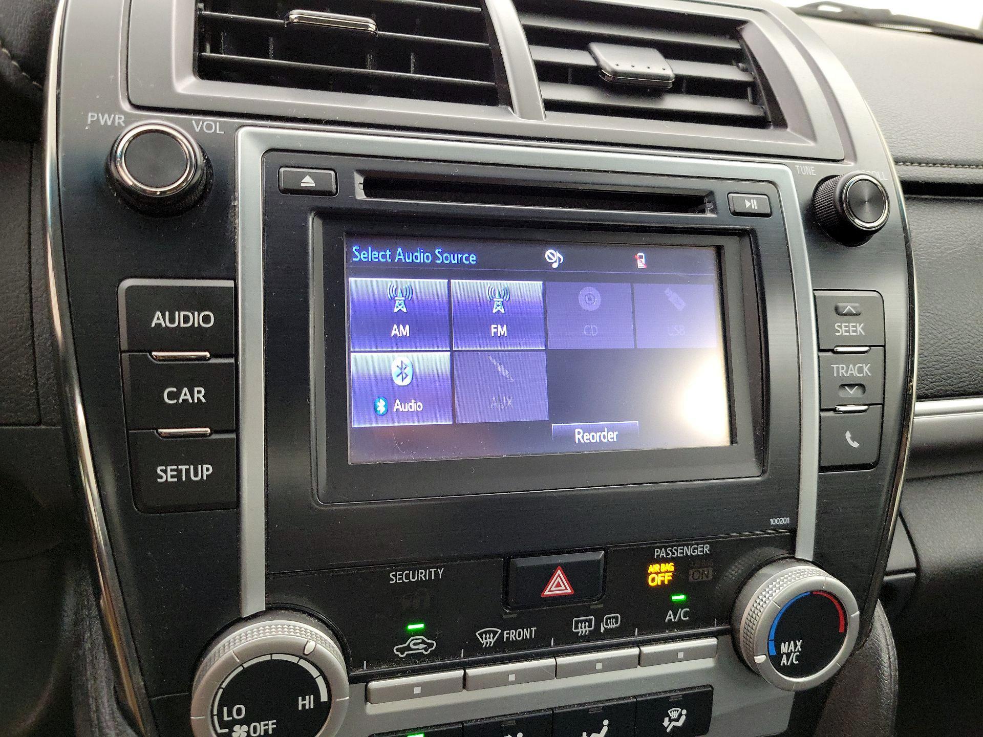 Thumbnail: 2014 Toyota Camry - 14