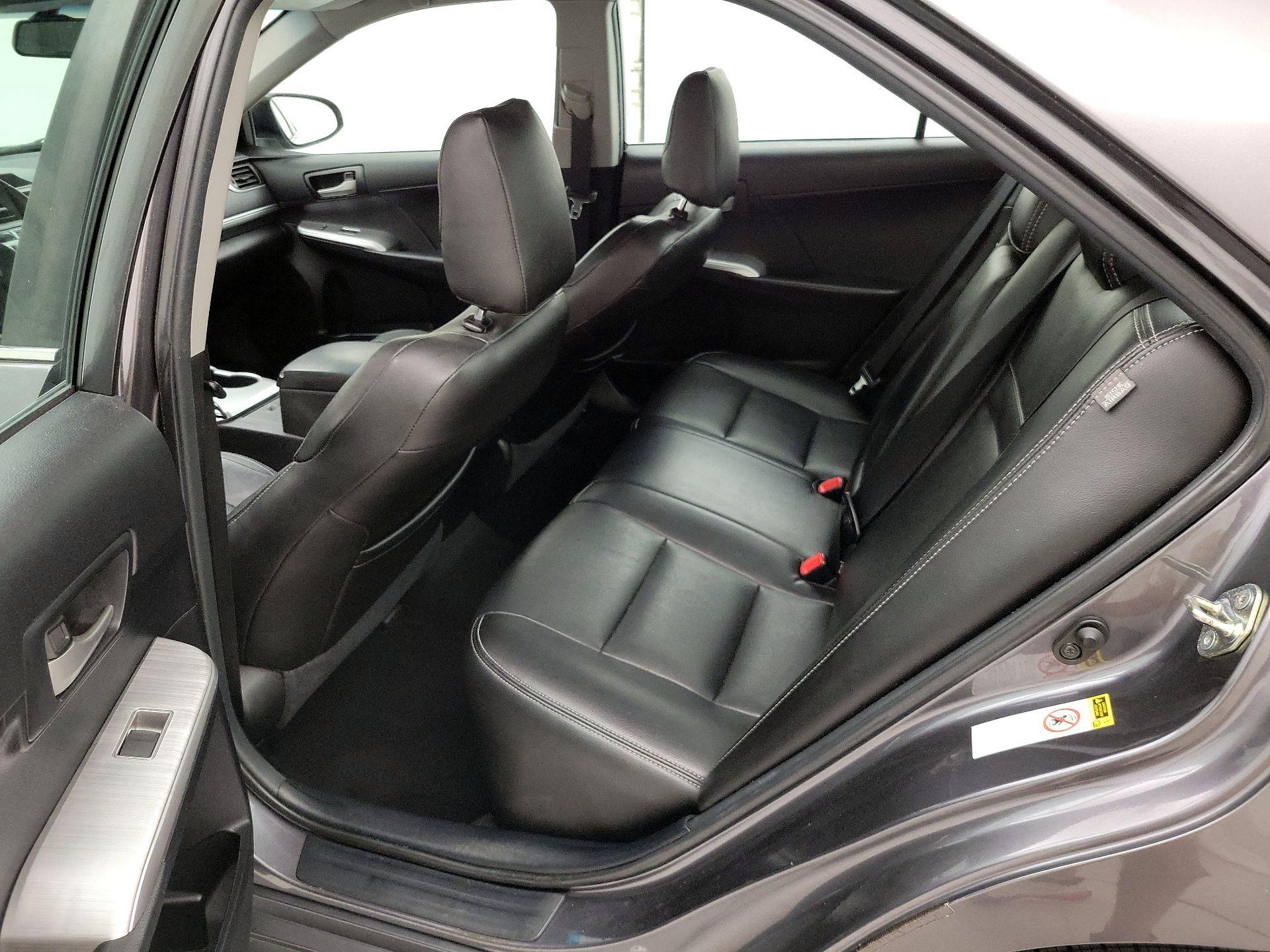 Thumbnail: 2014 Toyota Camry - 18