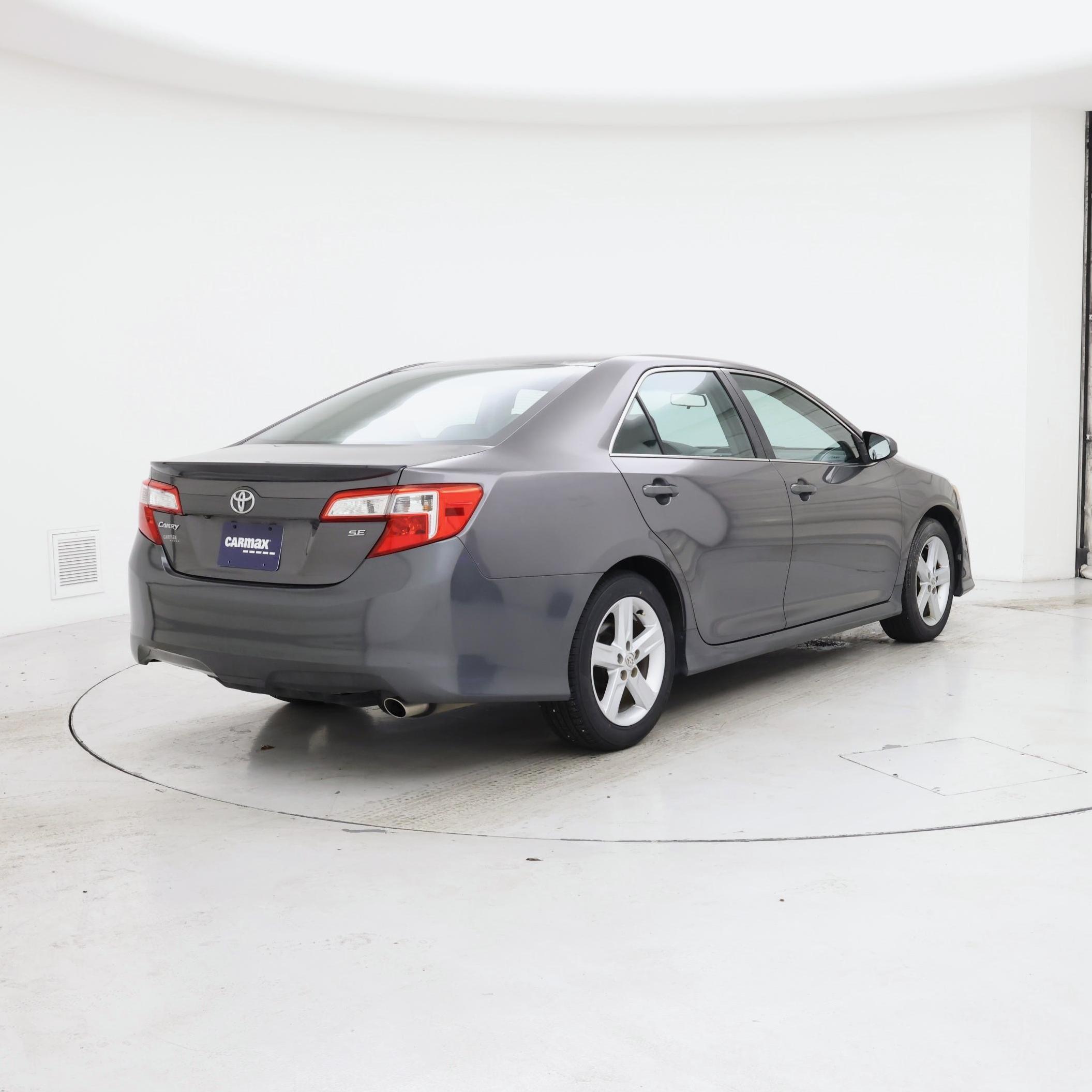 Thumbnail: 2014 Toyota Camry - 8