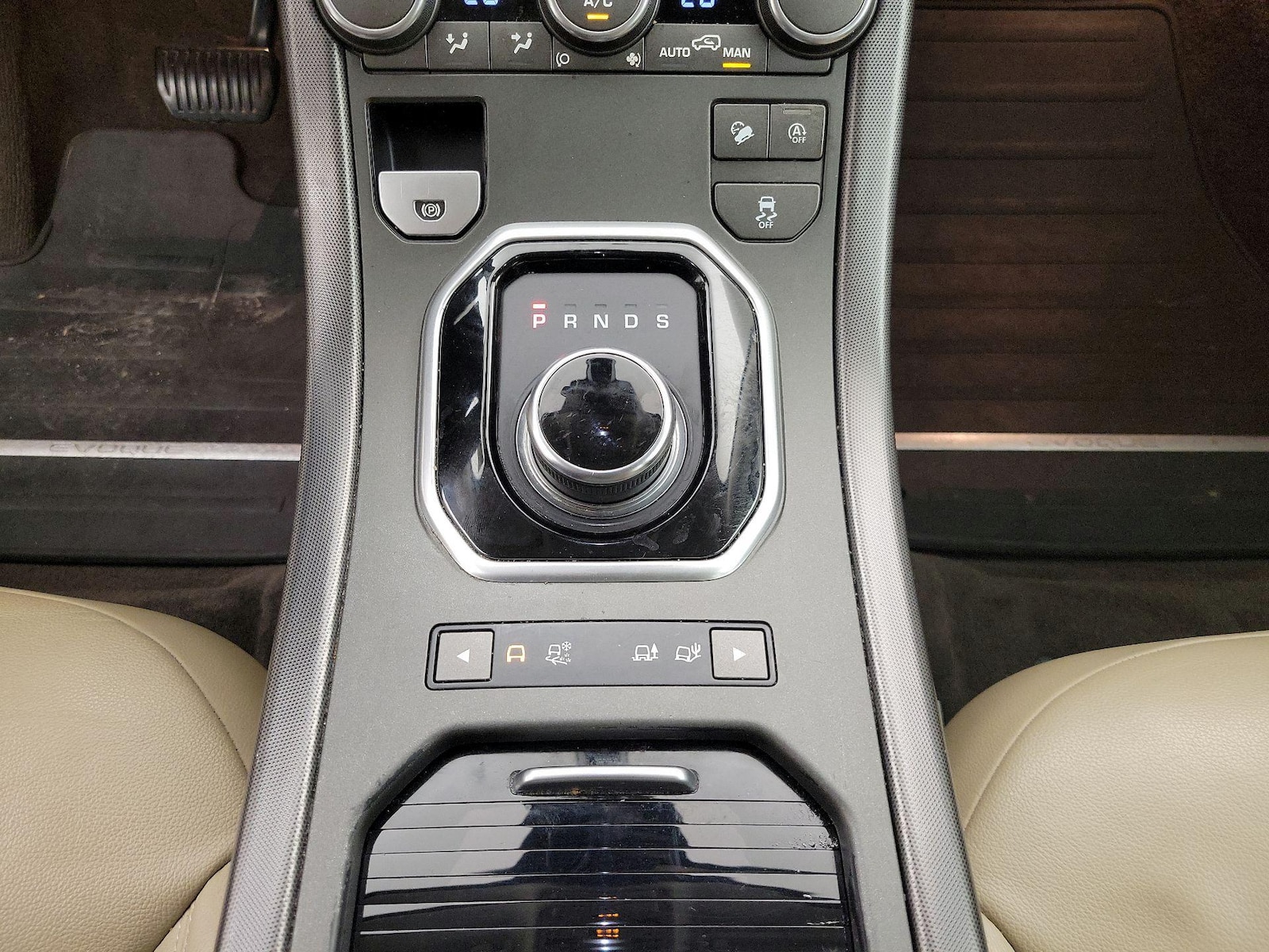2019 Land Rover Range Rover Evoque SE Premium - Photo 18