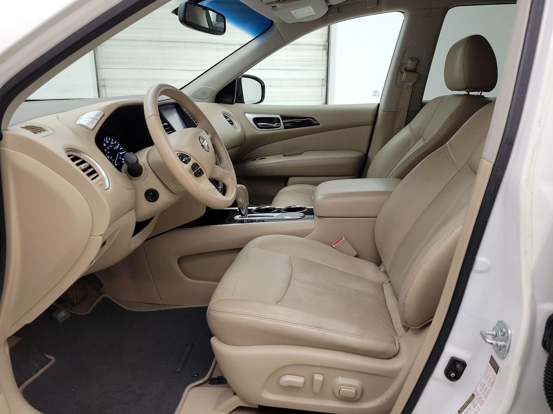 Thumbnail: 2014 Nissan Pathfinder - 11