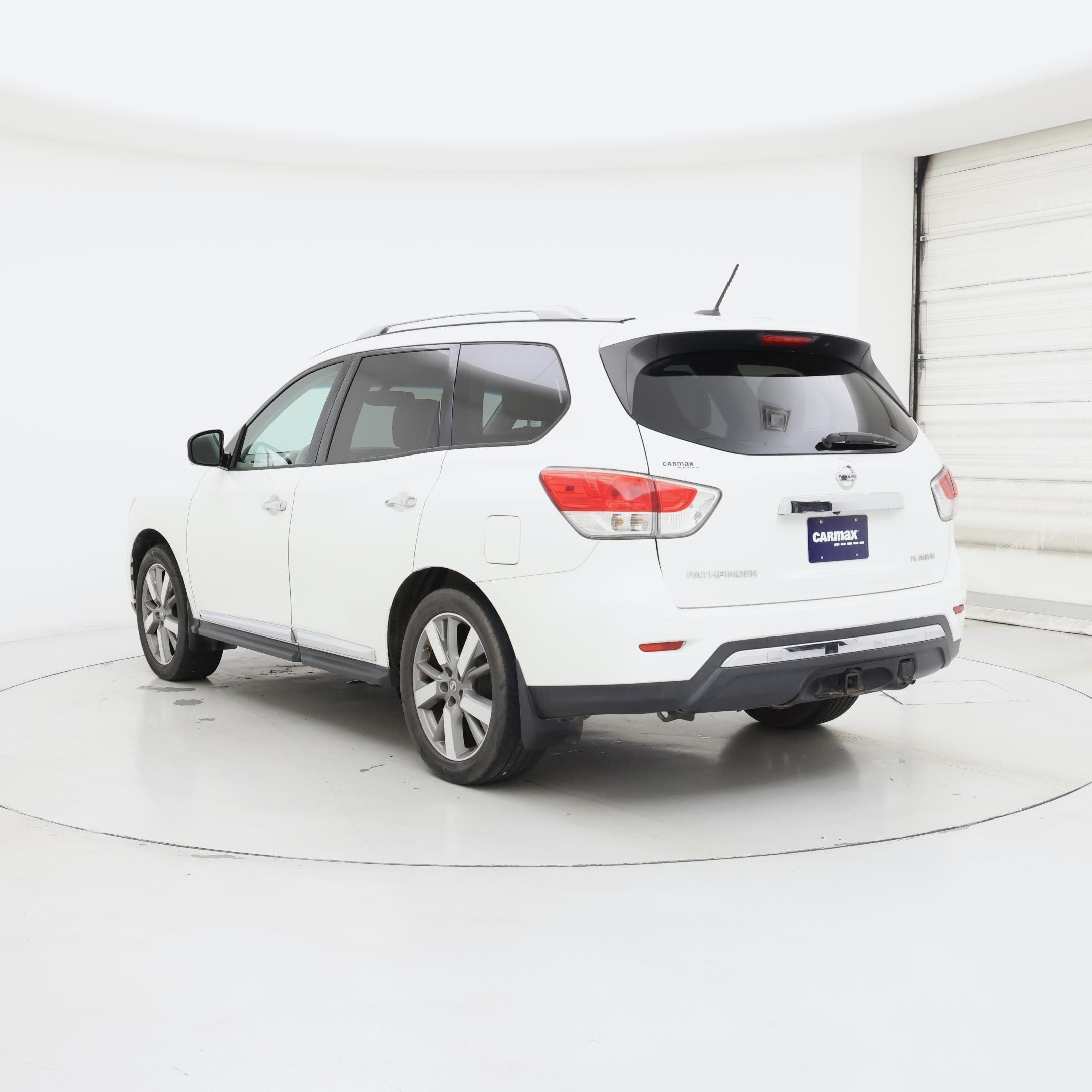 Thumbnail: 2014 Nissan Pathfinder - 2