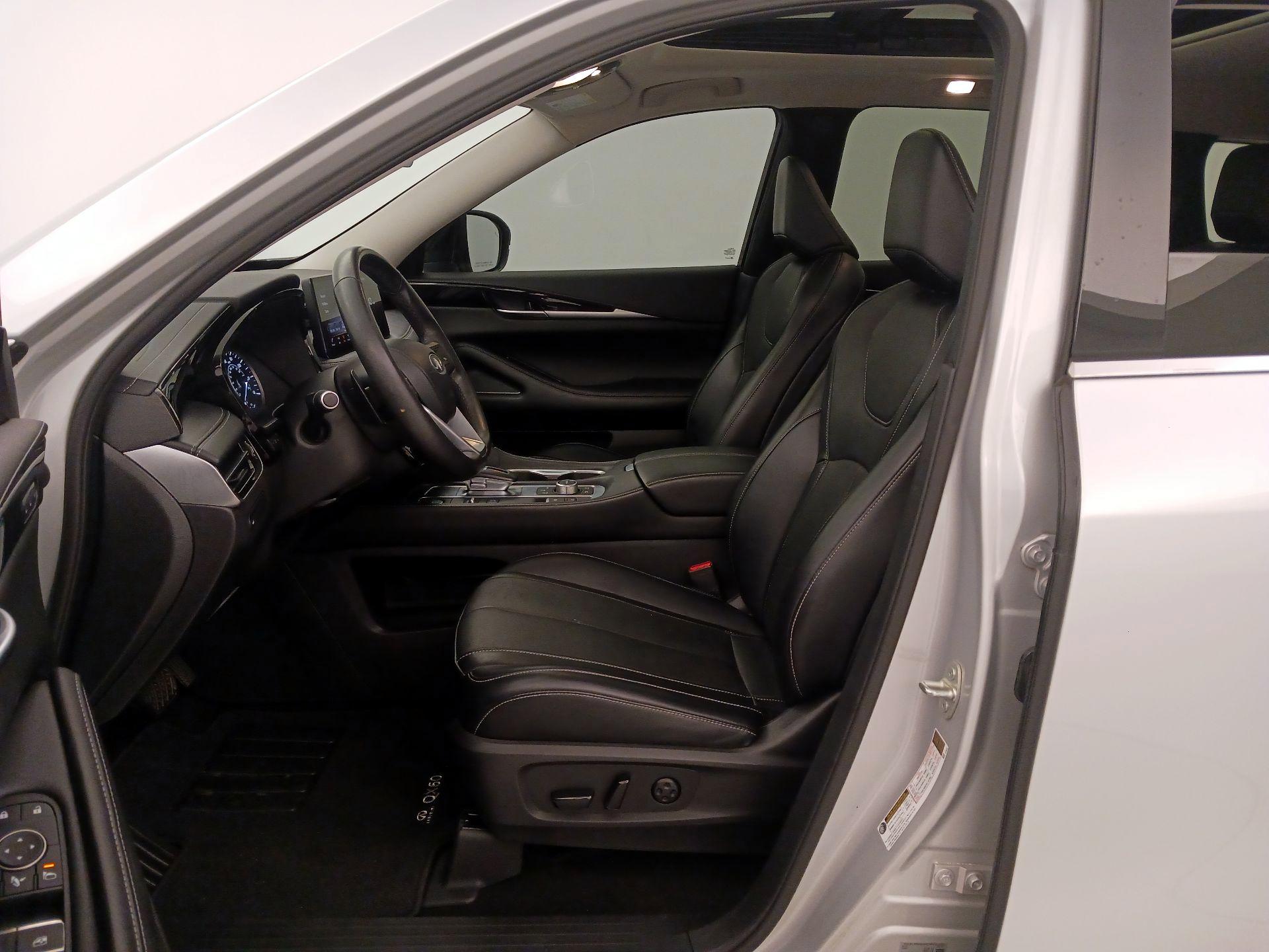 Thumbnail: 2023 INFINITI QX60 - 11