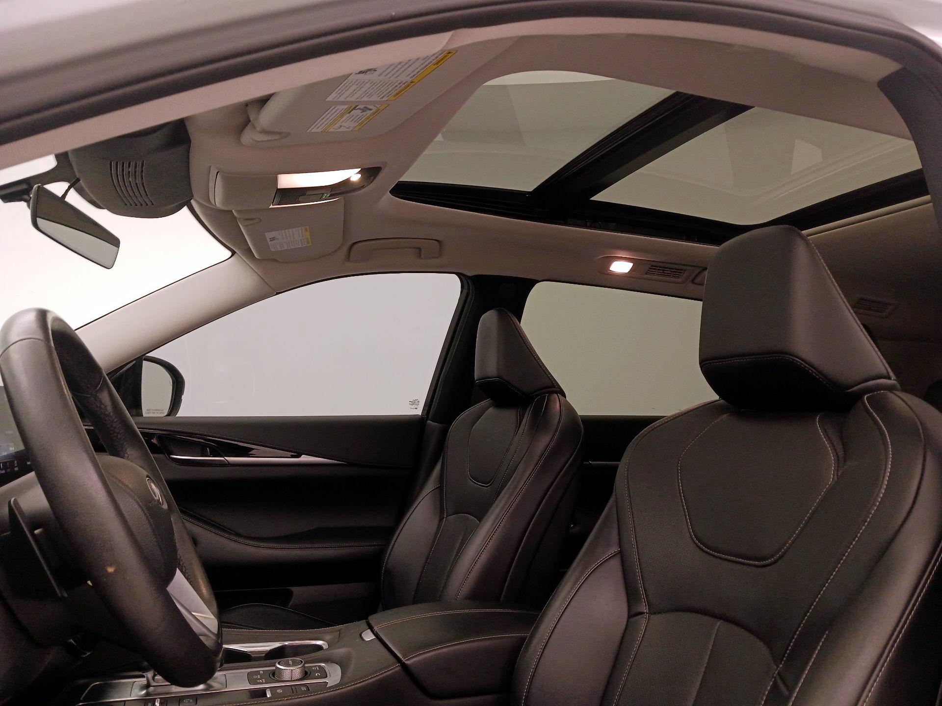 Thumbnail: 2023 INFINITI QX60 - 19
