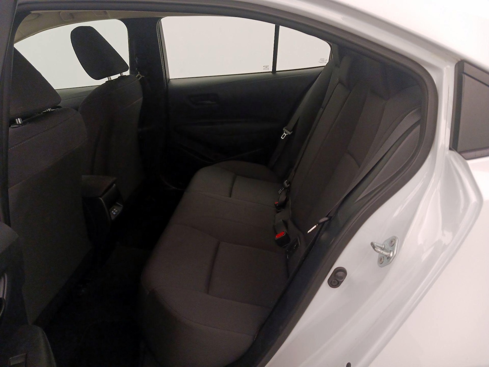 2024 Toyota Corolla LE - Photo 20