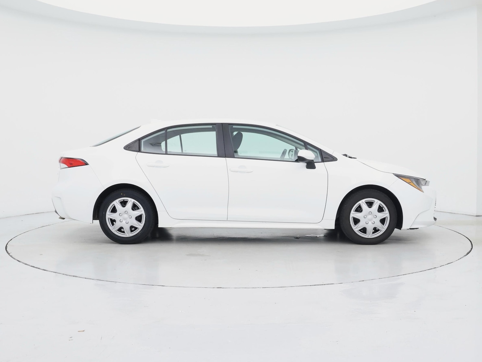 2024 Toyota Corolla LE - Photo 8
