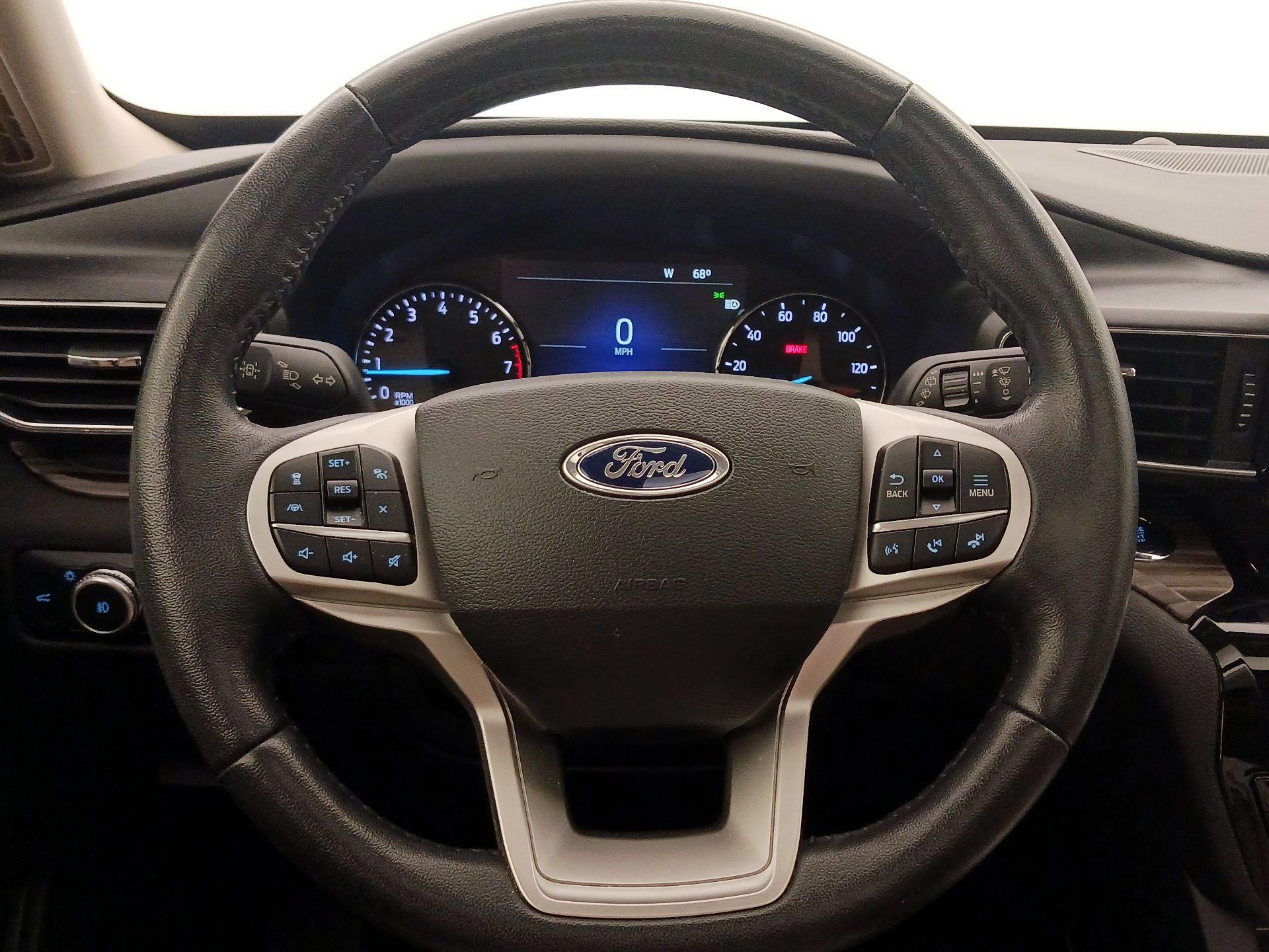 Thumbnail: 2023 Ford Explorer - 10