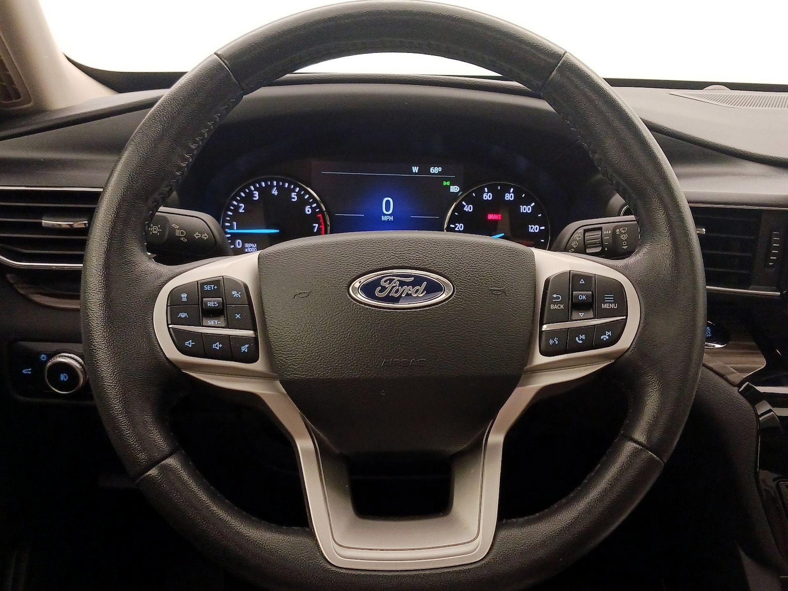 2023 Ford Explorer Limited - Photo 11