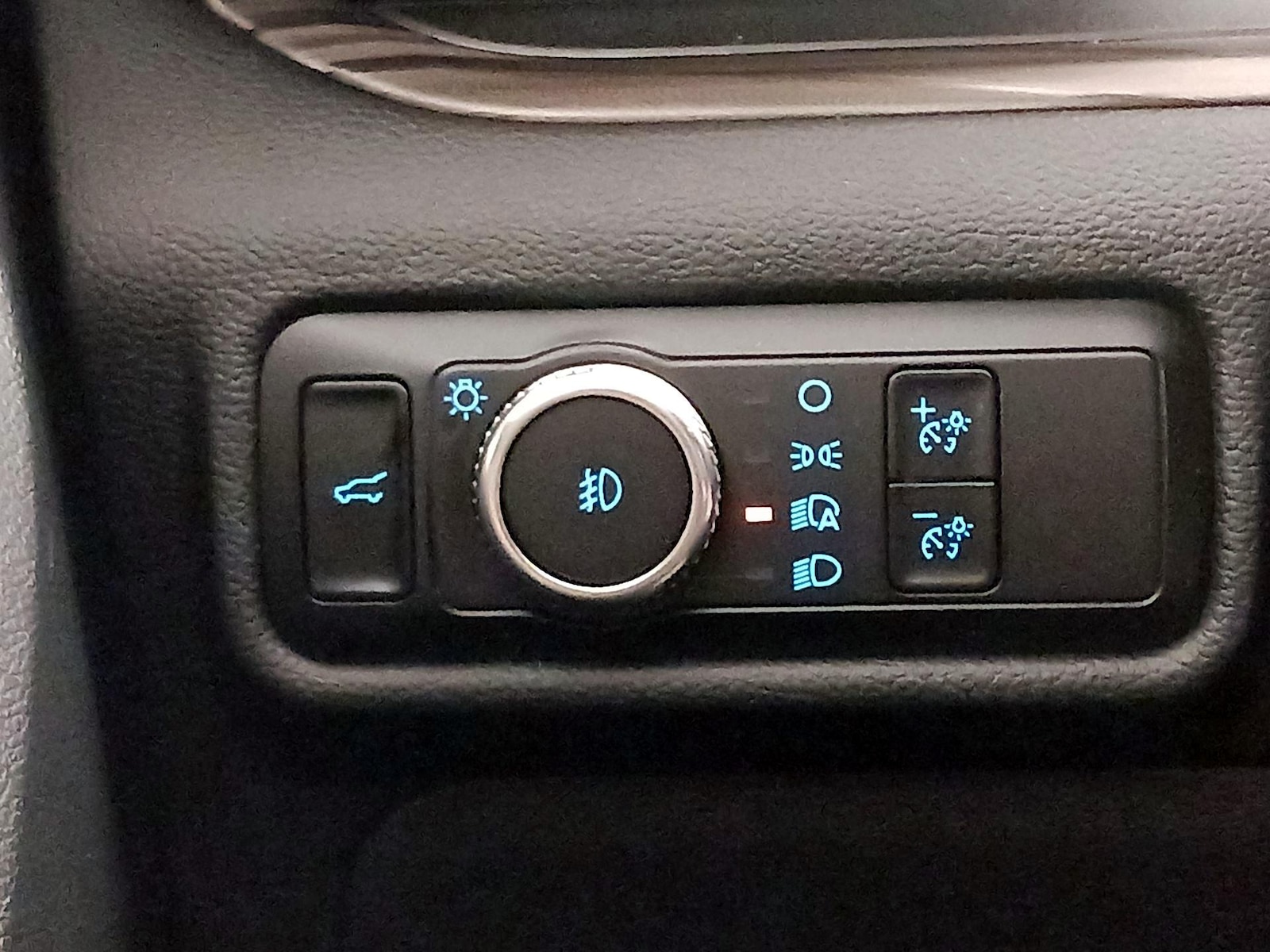 2023 Ford Explorer Limited - Photo 14