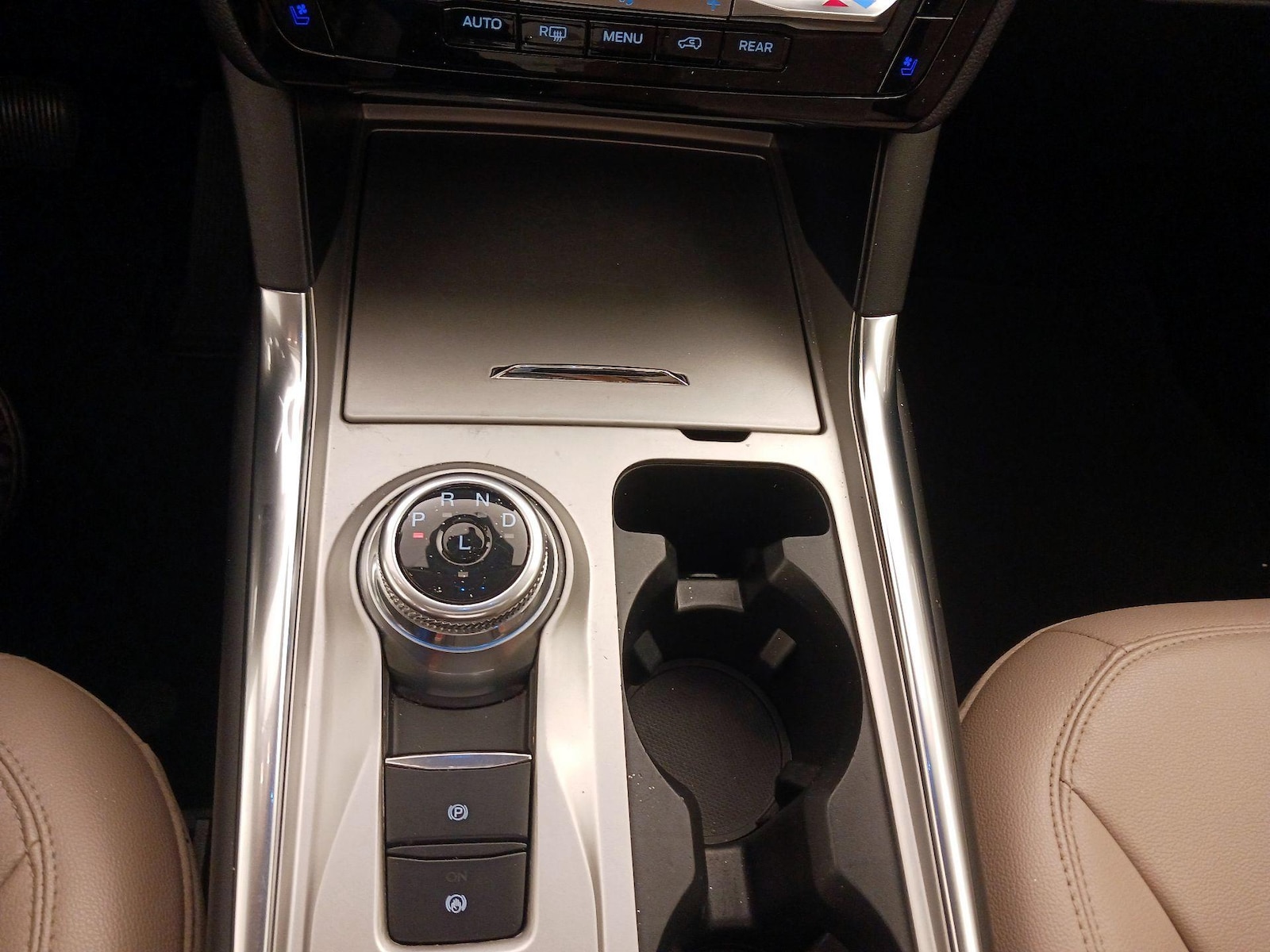 2023 Ford Explorer Limited - Photo 19