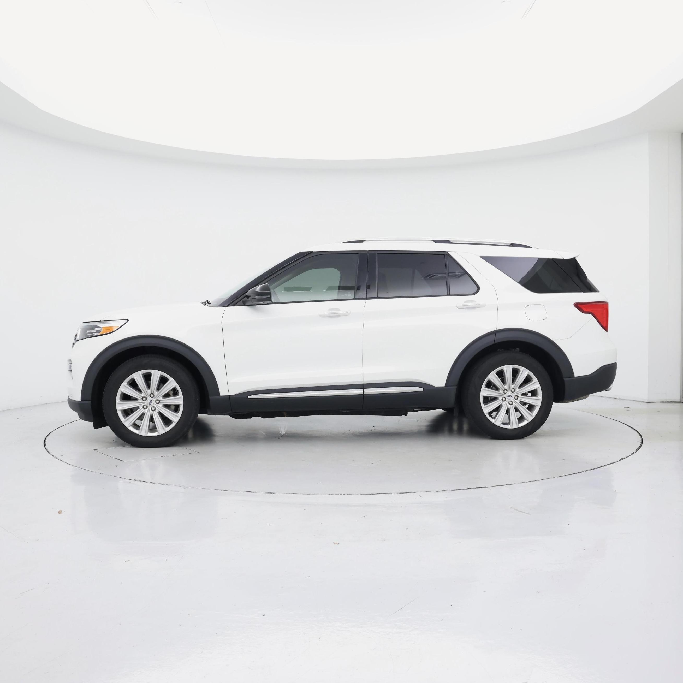 Thumbnail: 2023 Ford Explorer - 3