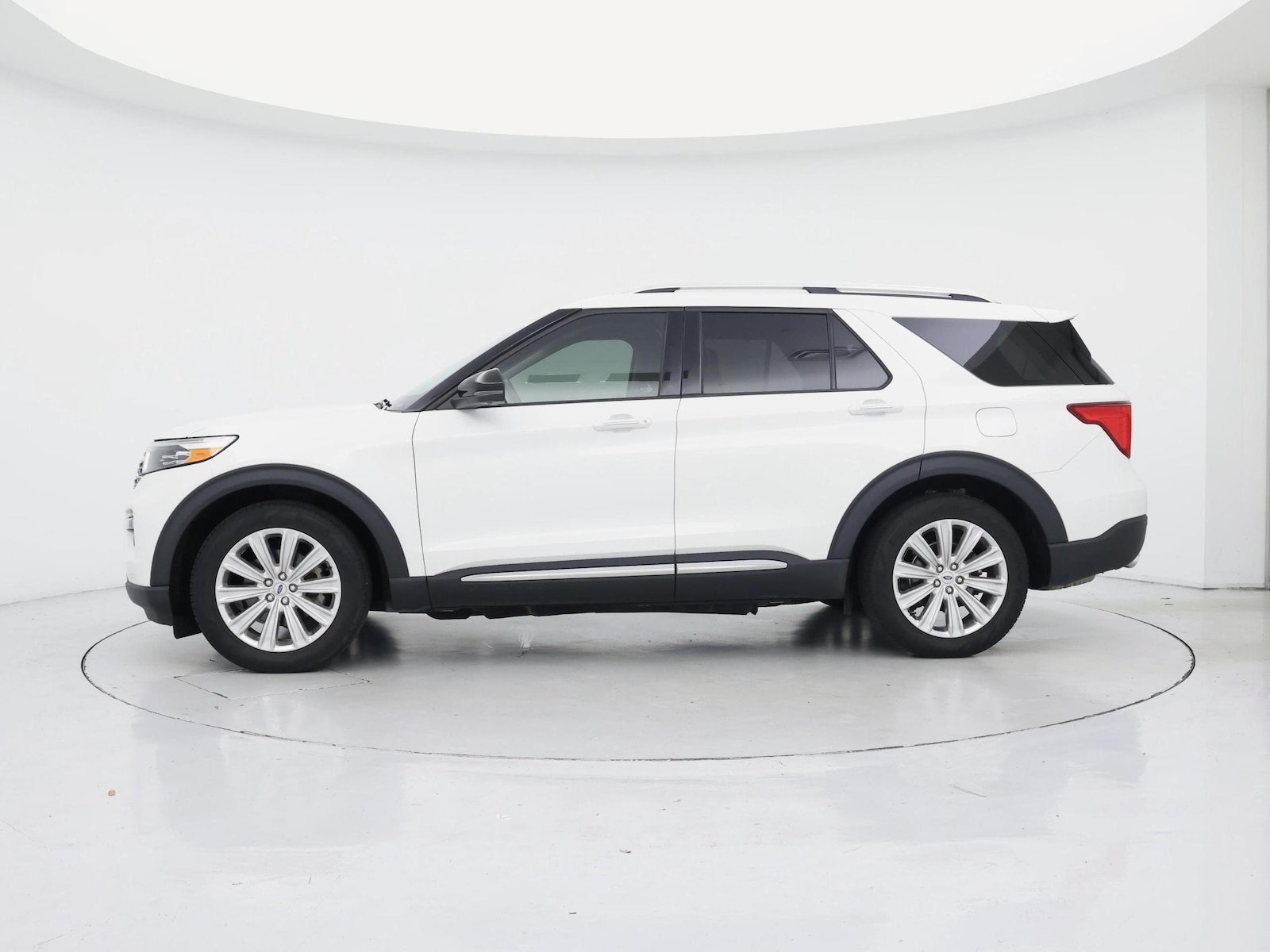 2023 Ford Explorer Limited - Photo 4