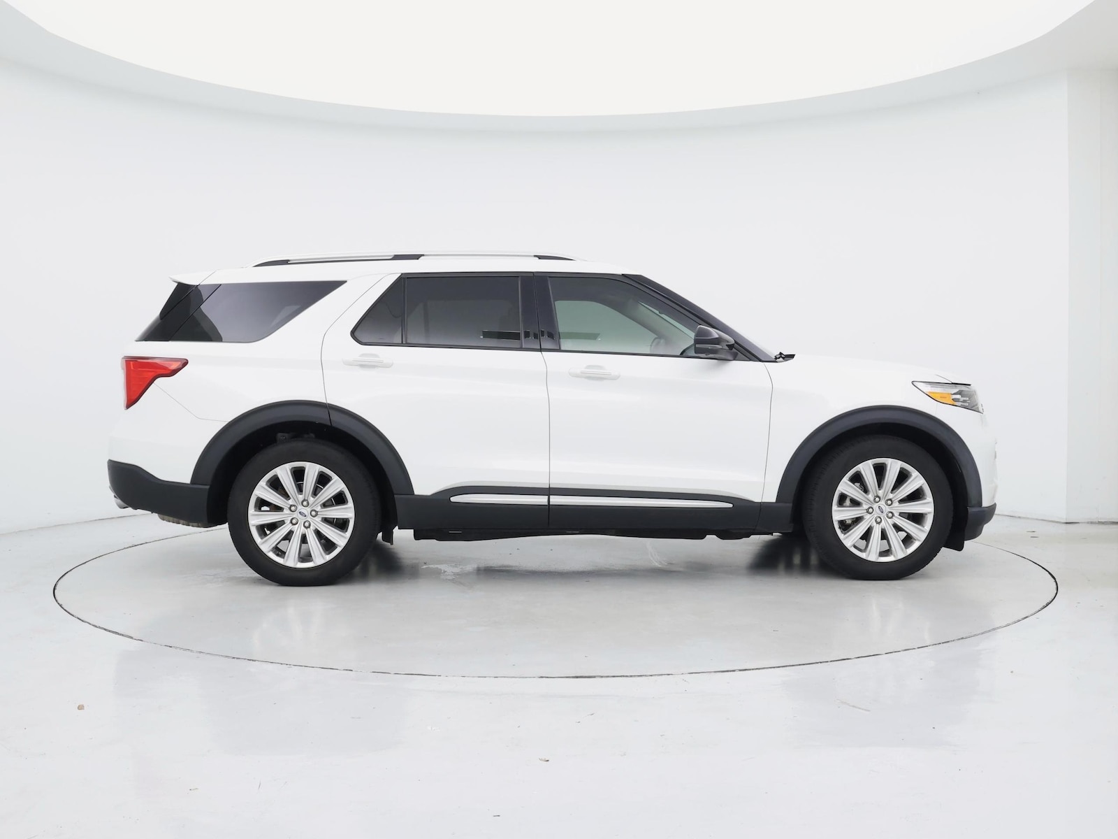 2023 Ford Explorer Limited - Photo 8