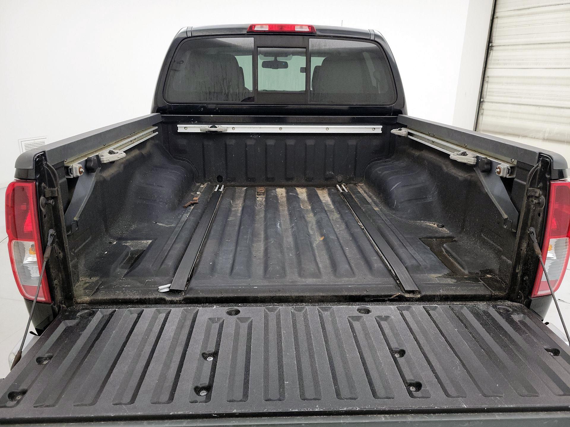 Thumbnail: 2016 Nissan Frontier - 20