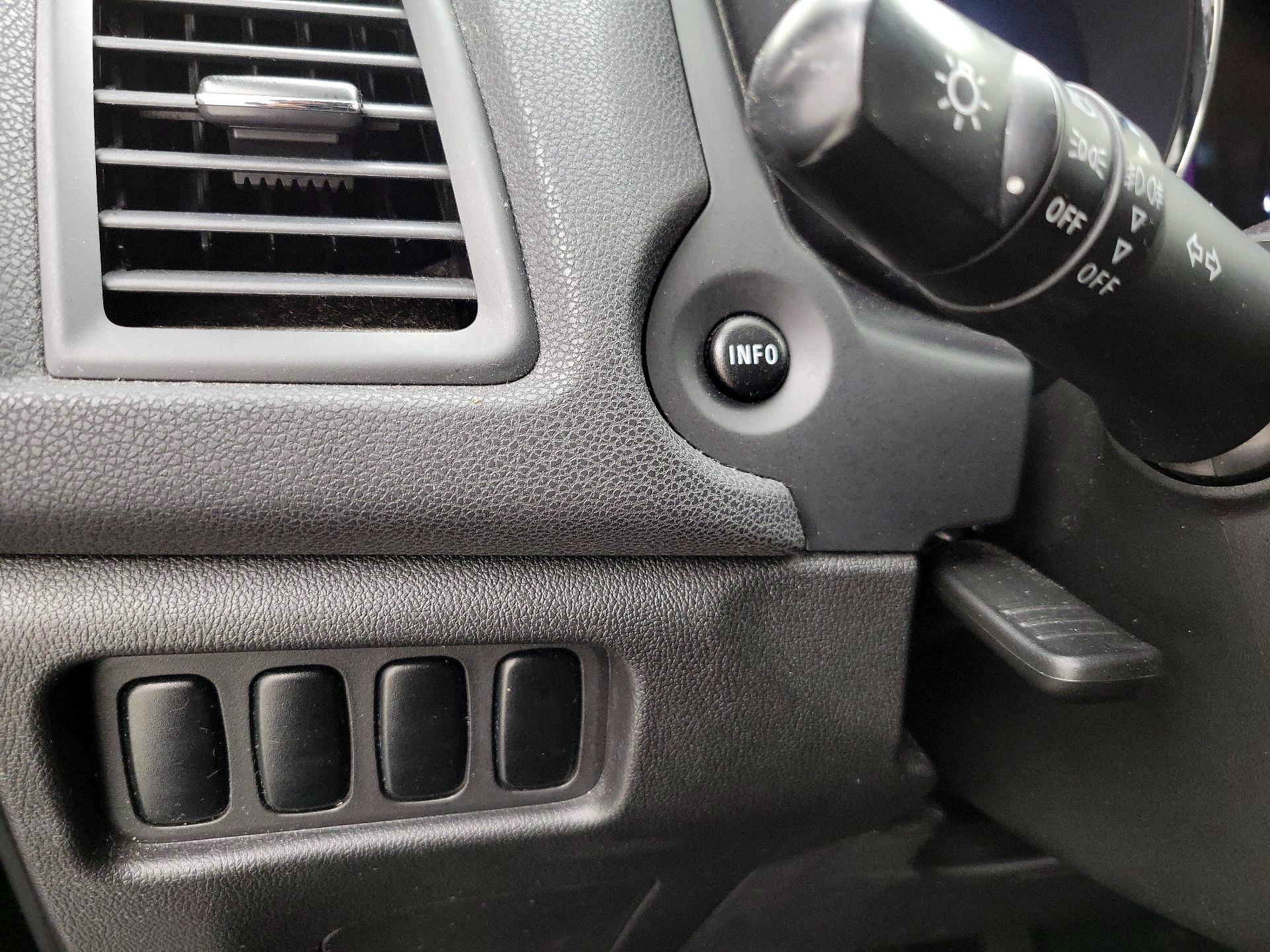 Thumbnail: 2019 Mitsubishi Outlander Sport - 13