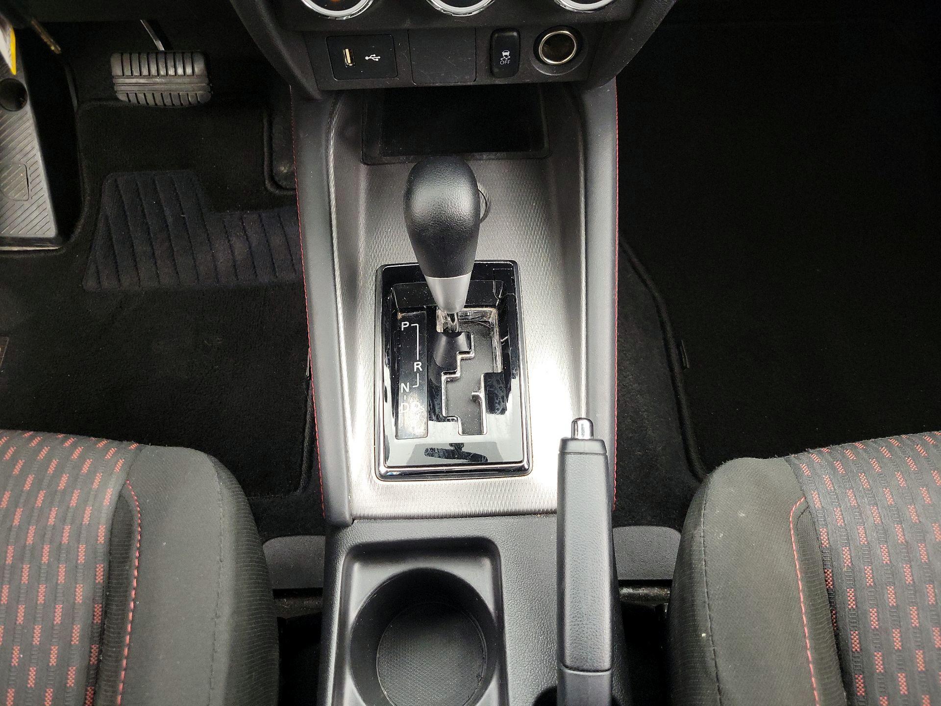Thumbnail: 2019 Mitsubishi Outlander Sport - 17