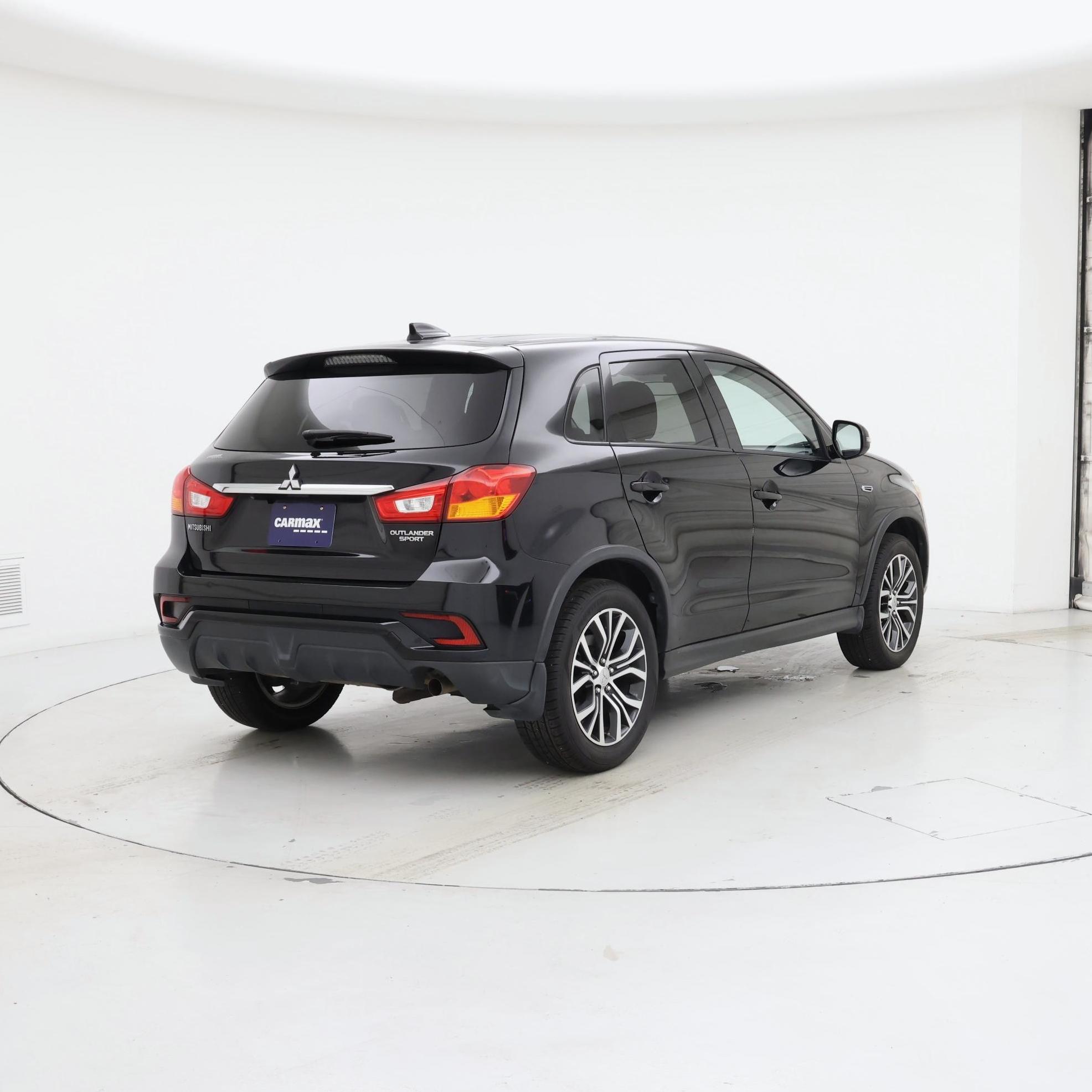 Thumbnail: 2019 Mitsubishi Outlander Sport - 8