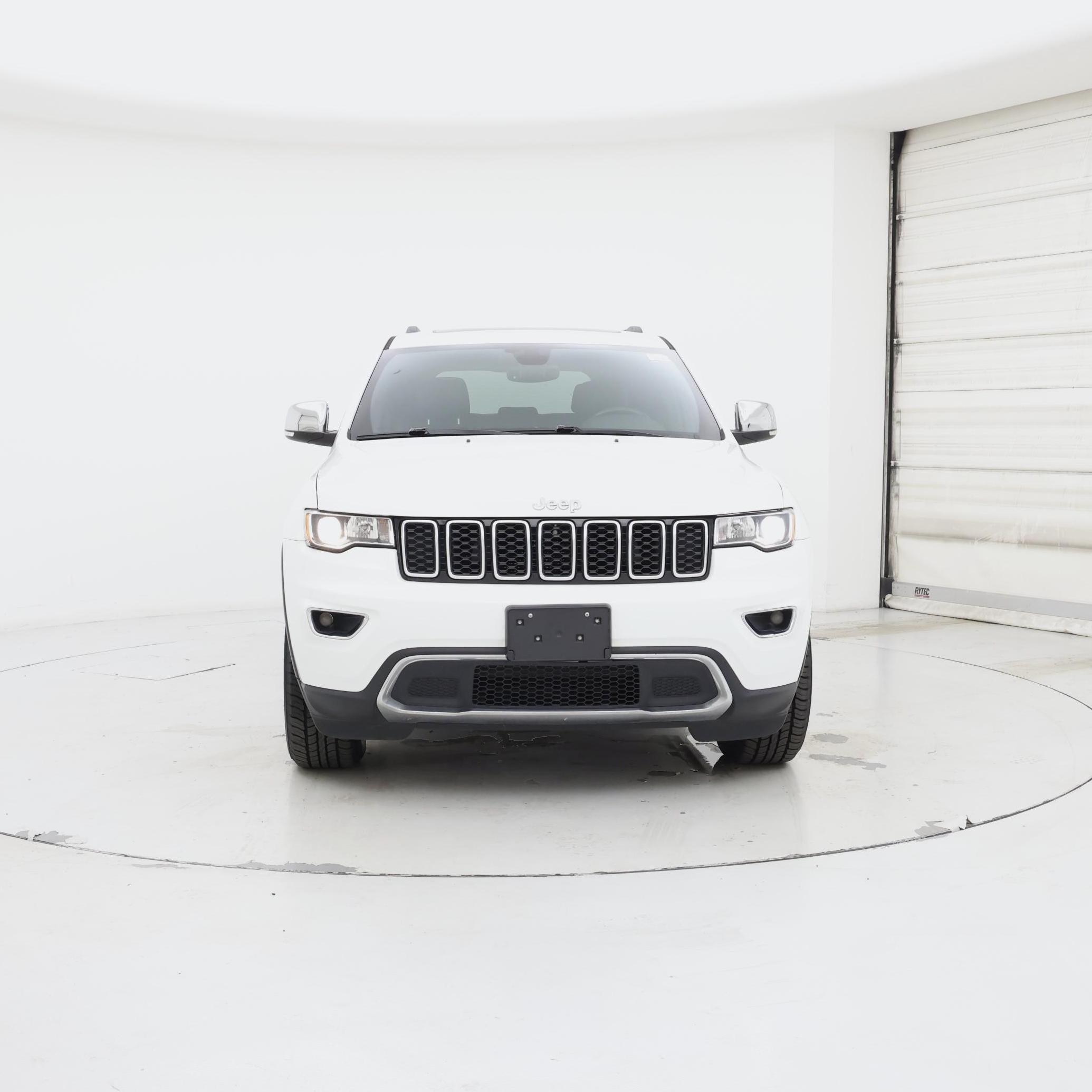 Thumbnail: 2017 Jeep Grand Cherokee - 5